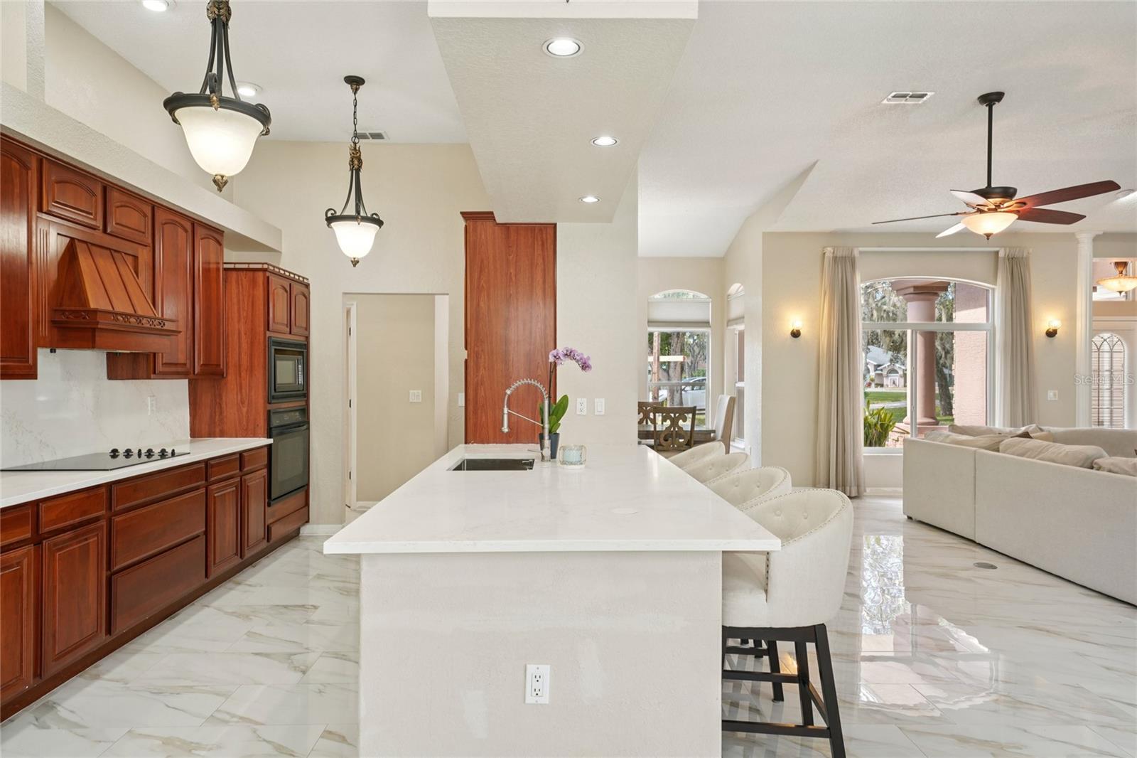 Image 27 of 100 For 321 Cressida Circle