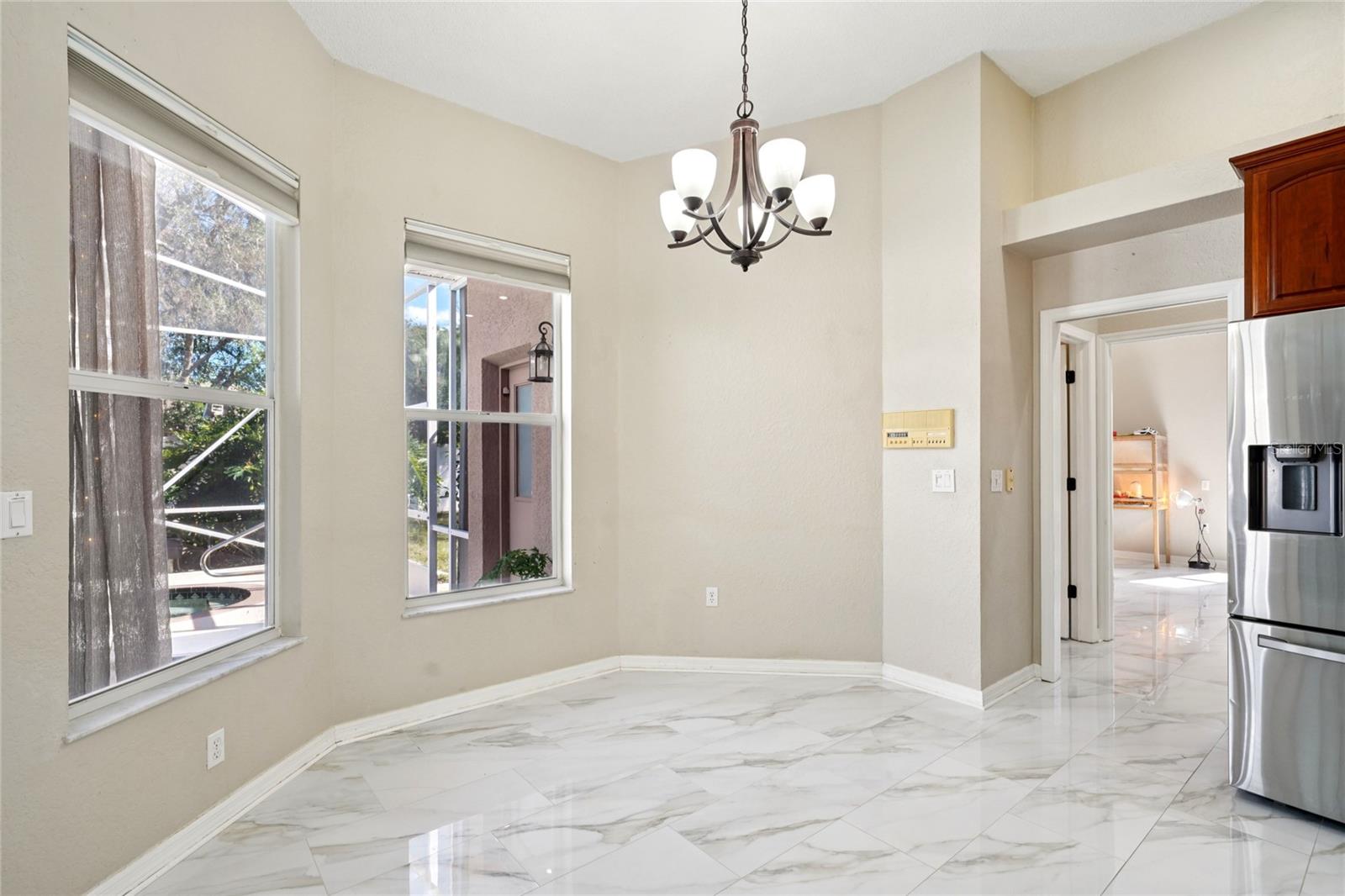 Image 33 of 100 For 321 Cressida Circle