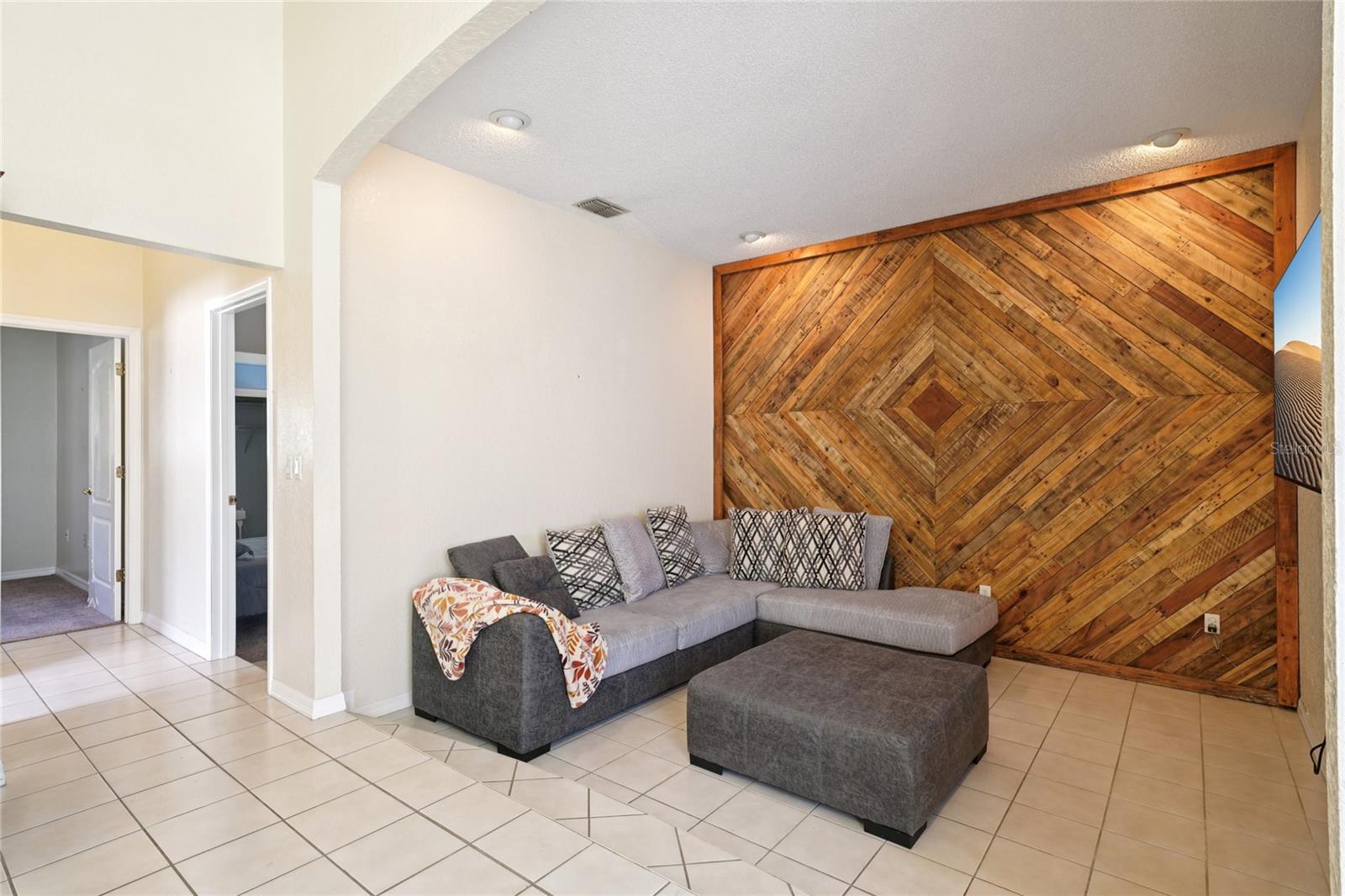 Image 64 of 100 For 321 Cressida Circle