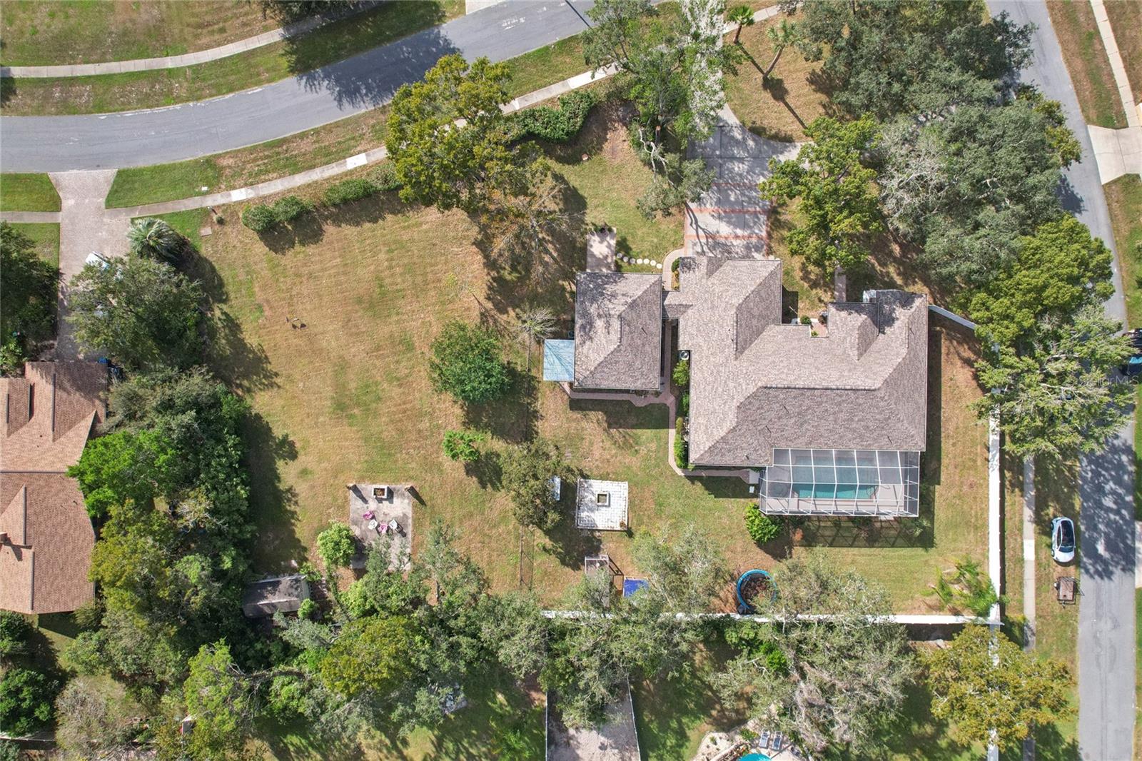 Image 8 of 100 For 321 Cressida Circle