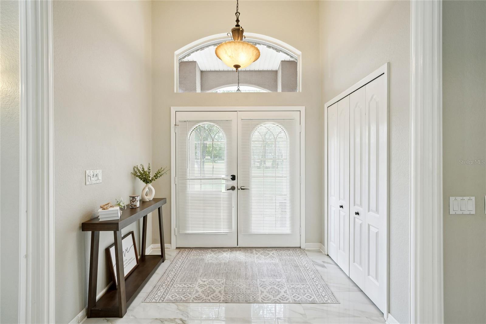 Image 9 of 100 For 321 Cressida Circle