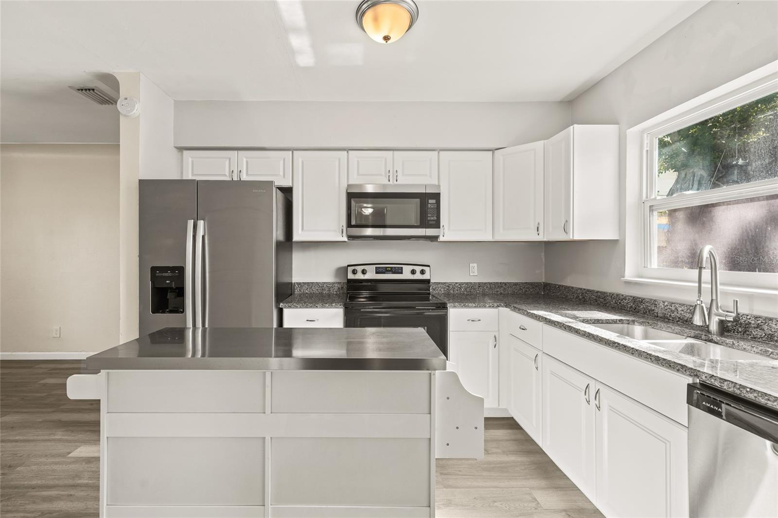 Image 12 of 34 For 4350 1st Avenue S