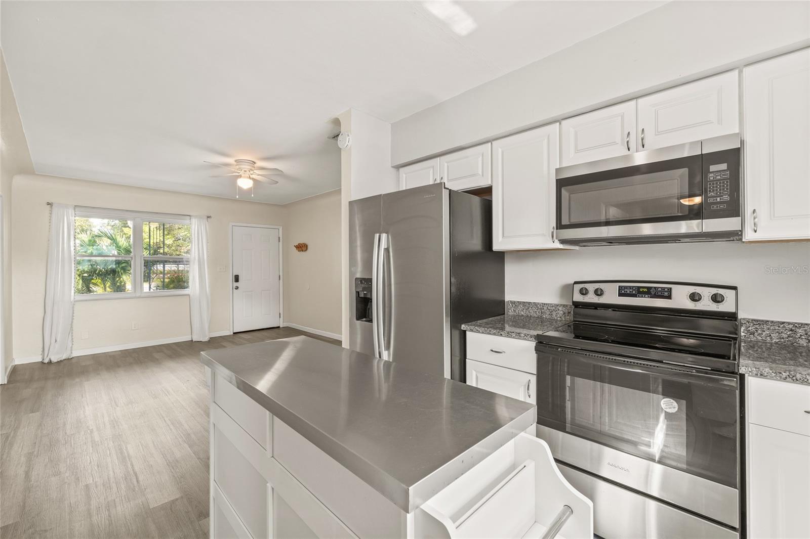 Image 13 of 34 For 4350 1st Avenue S