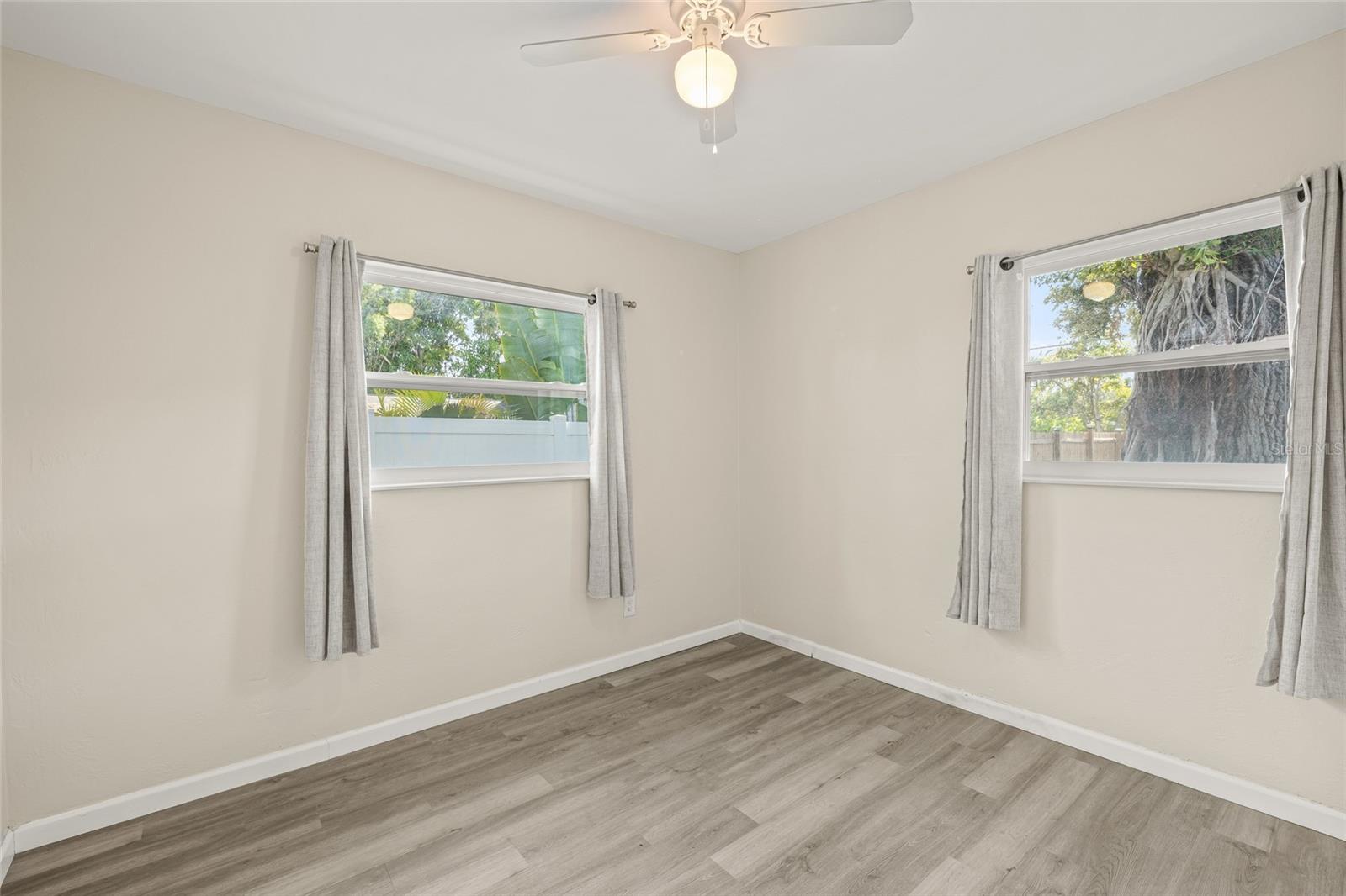 Image 18 of 34 For 4350 1st Avenue S