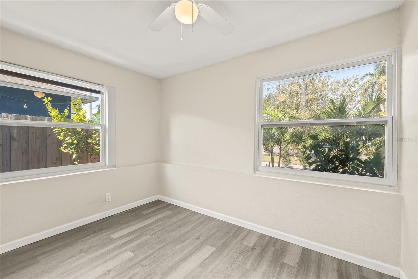 Image 23 of 34 For 4350 1st Avenue S