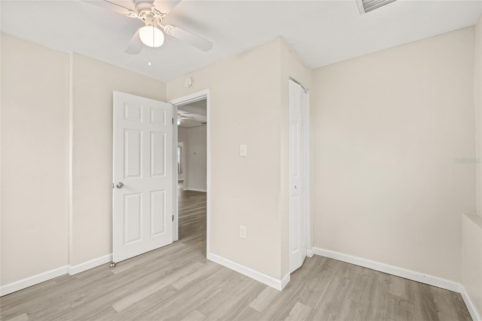 Image 24 of 34 For 4350 1st Avenue S