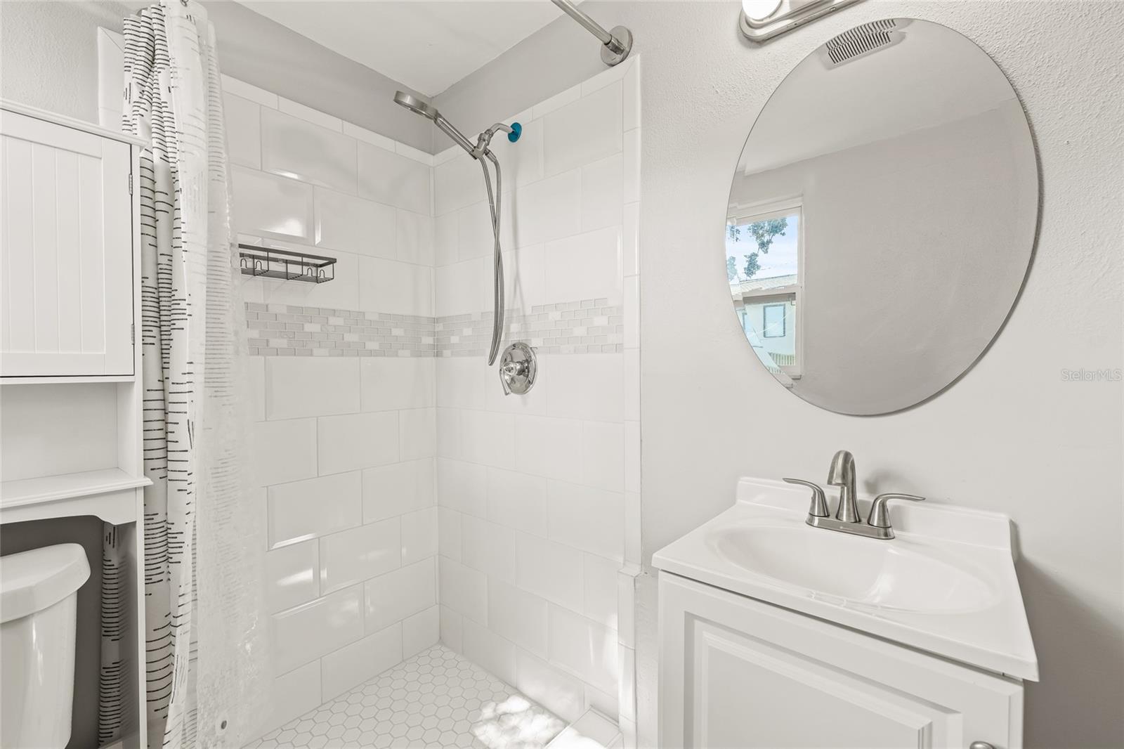 Image 26 of 34 For 4350 1st Avenue S