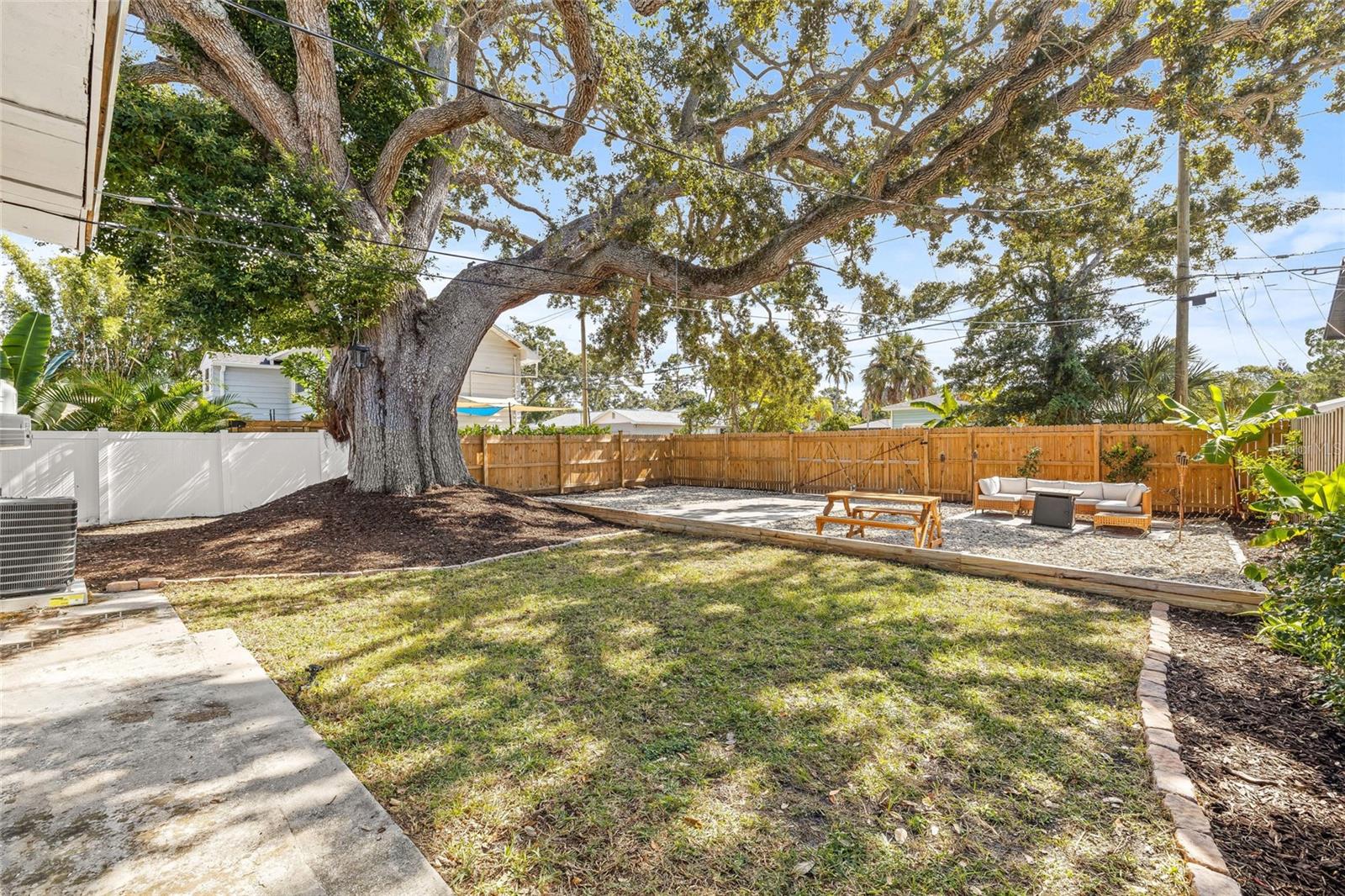 Image 28 of 34 For 4350 1st Avenue S