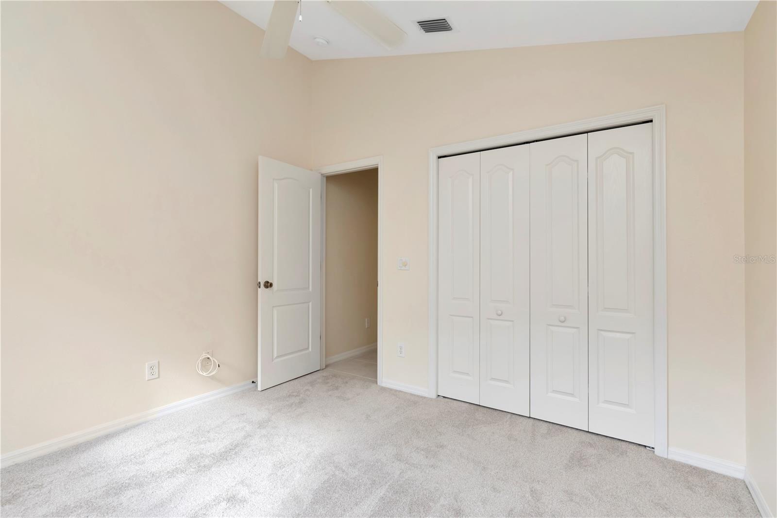 Image 24 of 34 For 731 Waterside Court