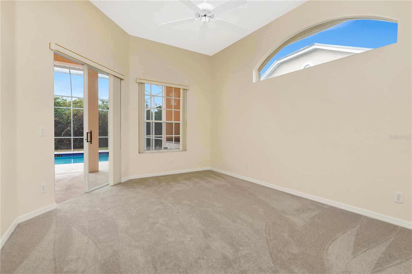 Image 6 of 34 For 731 Waterside Court