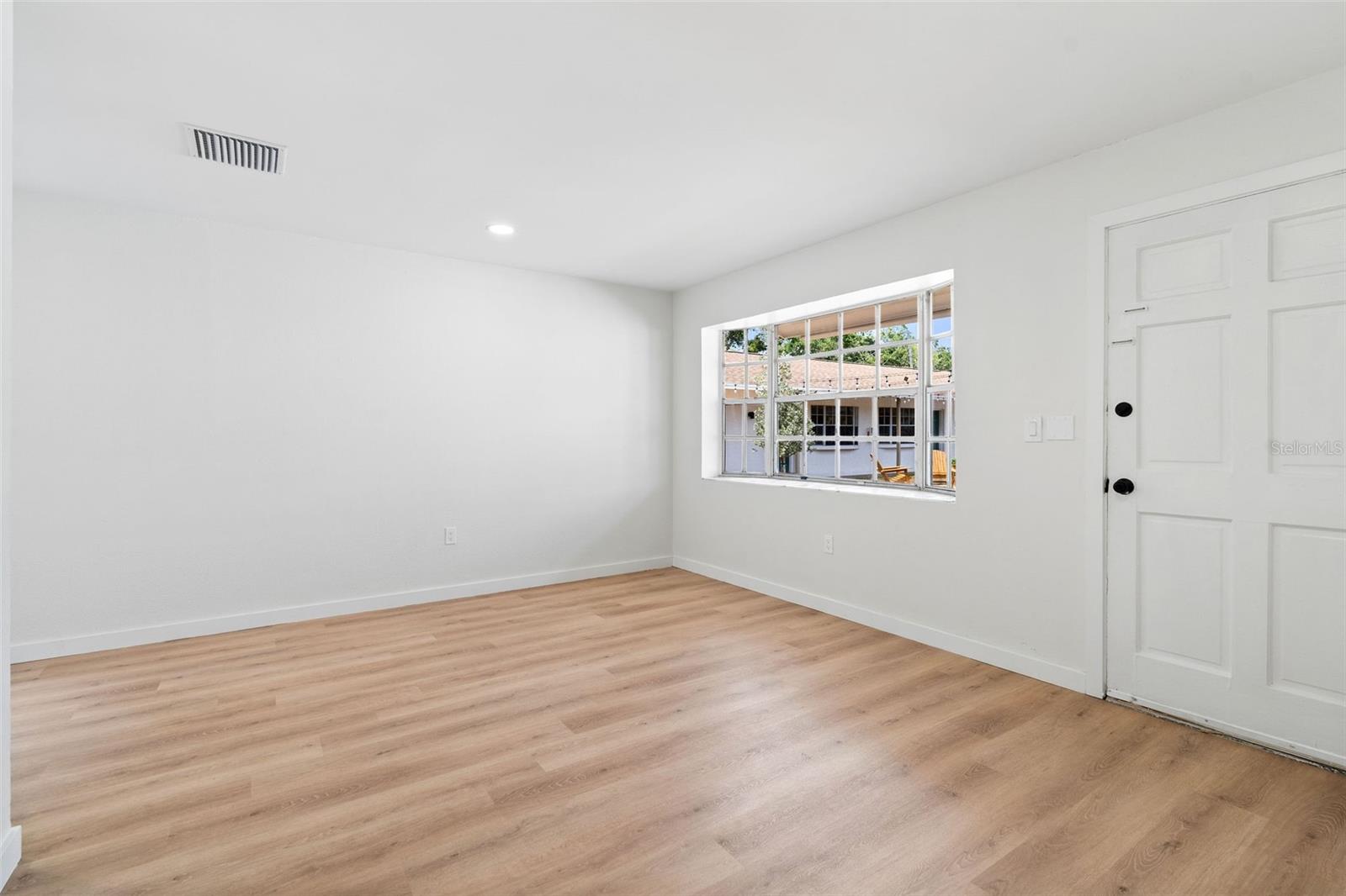 Image 6 of 15 For 1028 Bass Boulevard