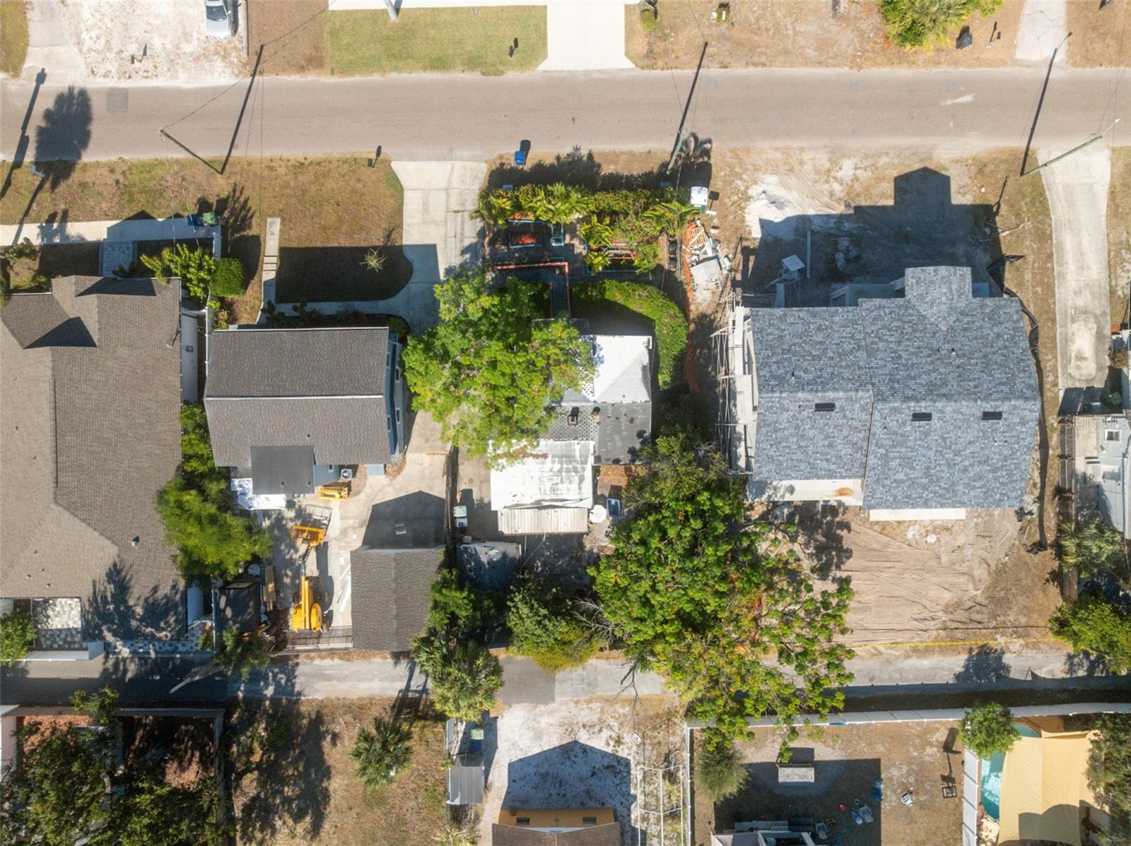 Image 12 of 26 For 1916 Grace Street