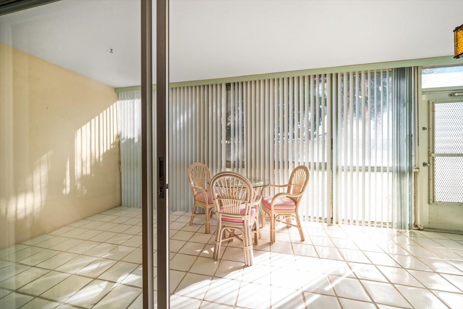 Image 15 of 33 For 131 Bluff View Drive 104