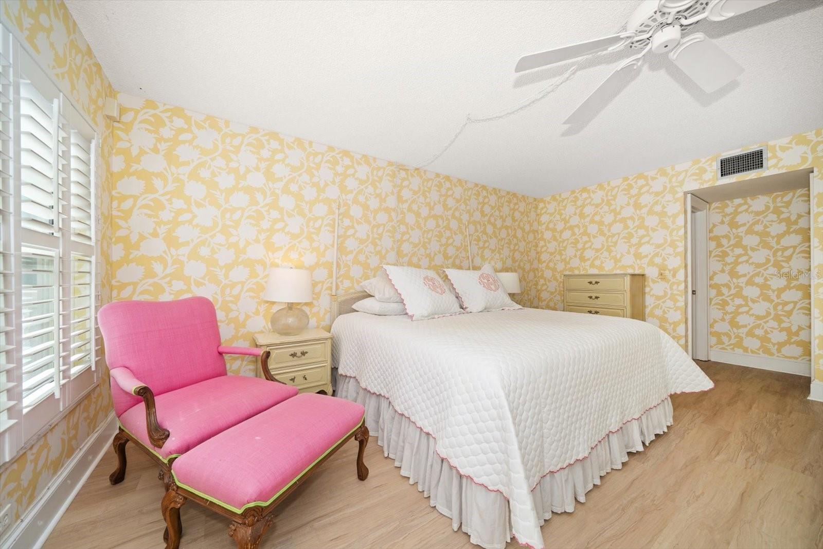 Image 18 of 33 For 131 Bluff View Drive 104