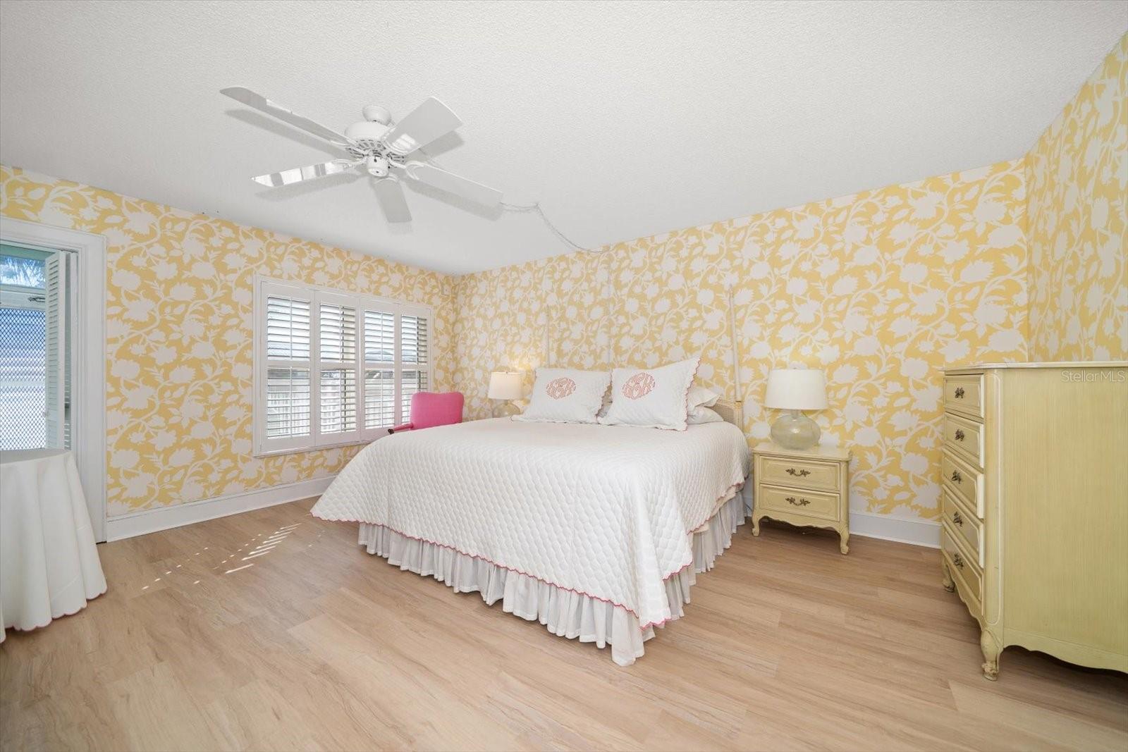 Image 19 of 33 For 131 Bluff View Drive 104