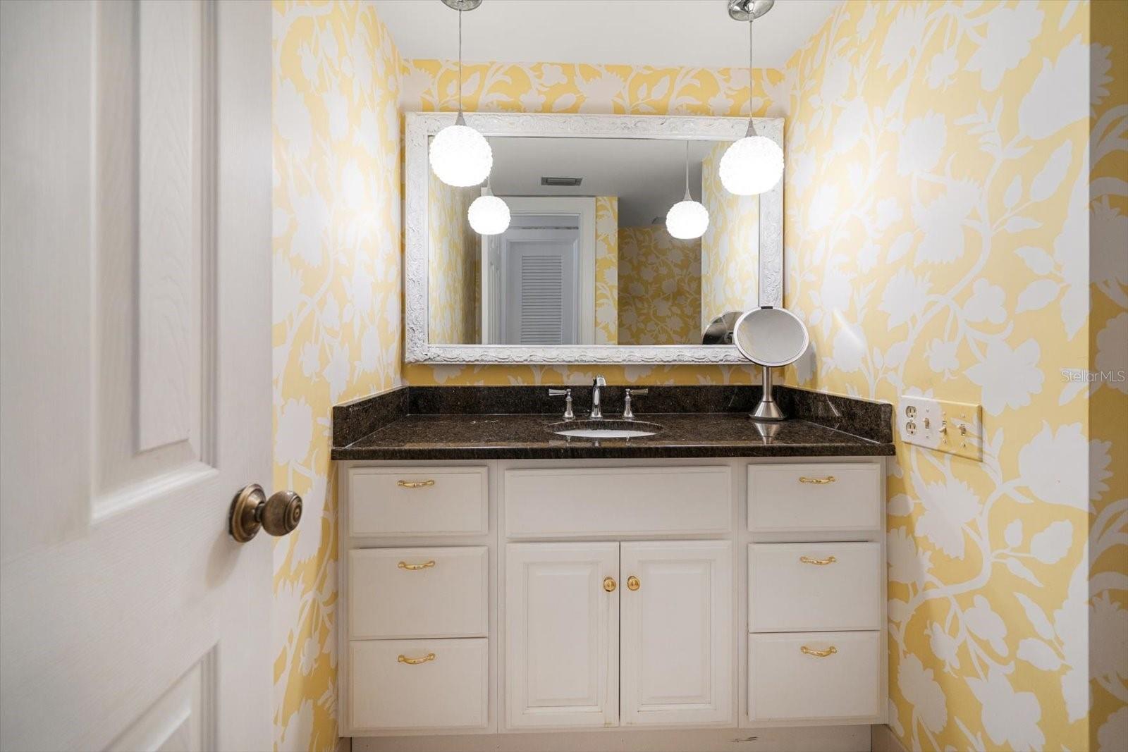 Image 22 of 33 For 131 Bluff View Drive 104