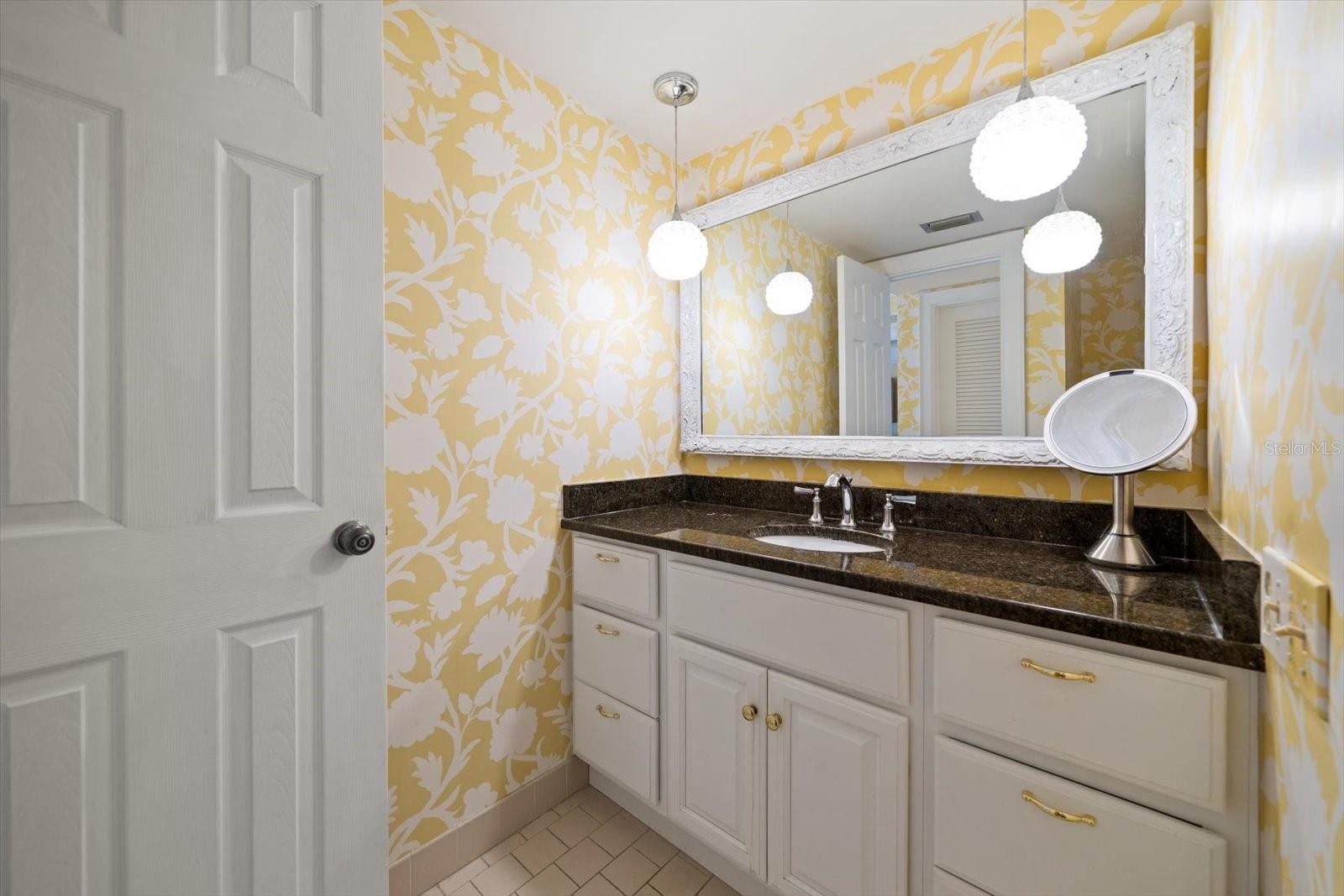 Image 23 of 33 For 131 Bluff View Drive 104