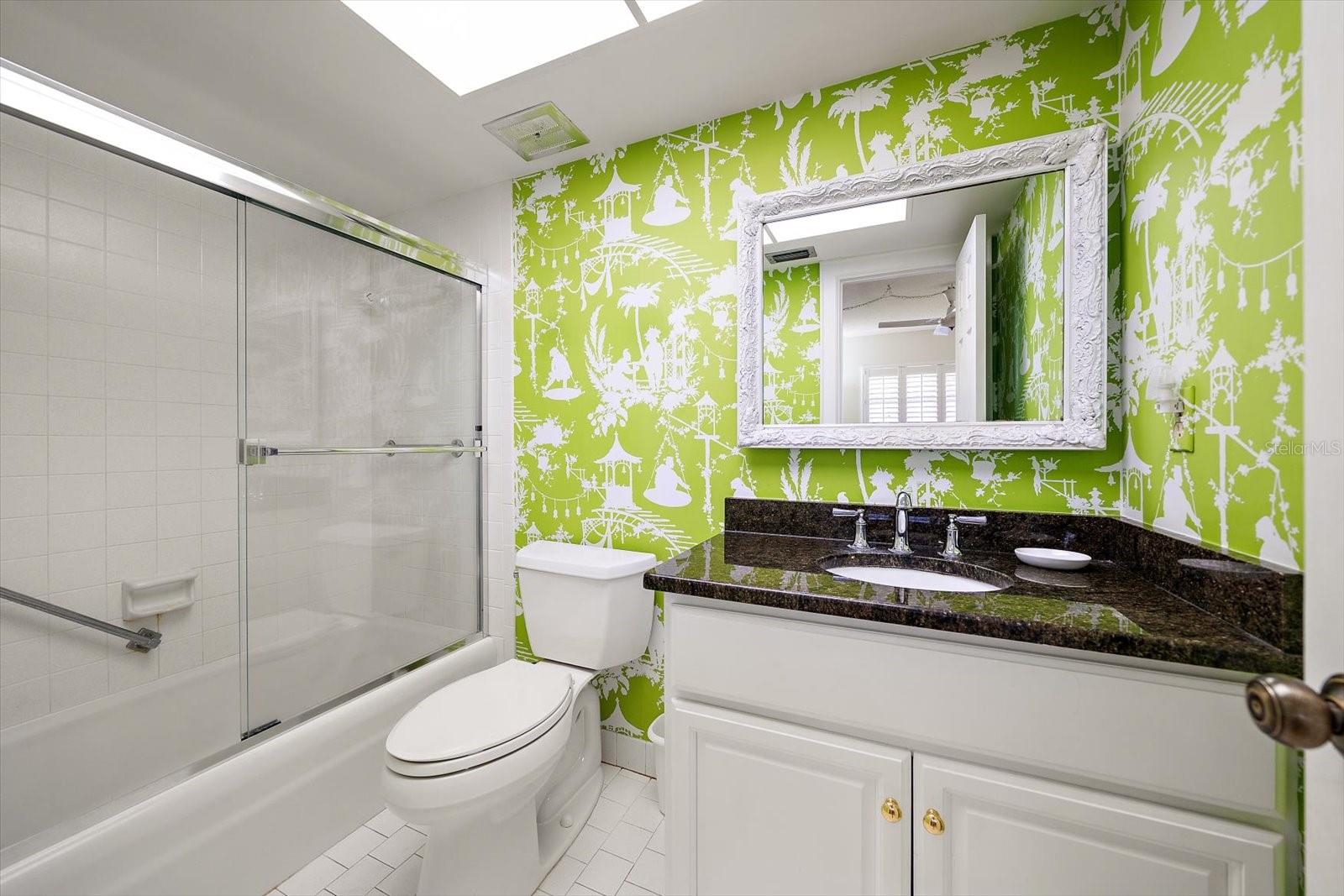 Image 27 of 33 For 131 Bluff View Drive 104