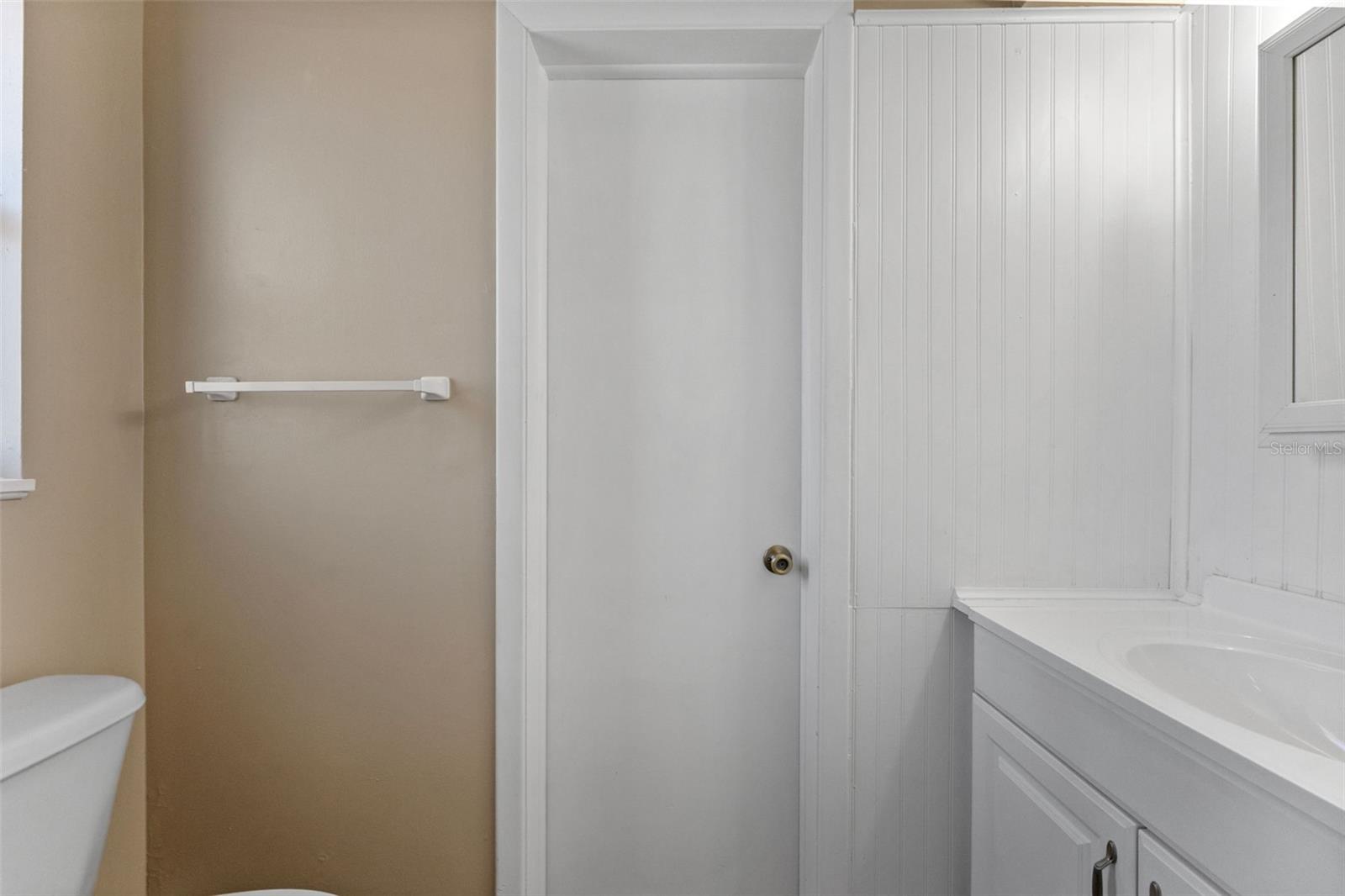 Image 17 of 37 For 1358 Tuscola Street