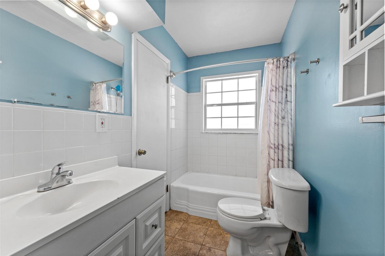 Image 23 of 37 For 1358 Tuscola Street