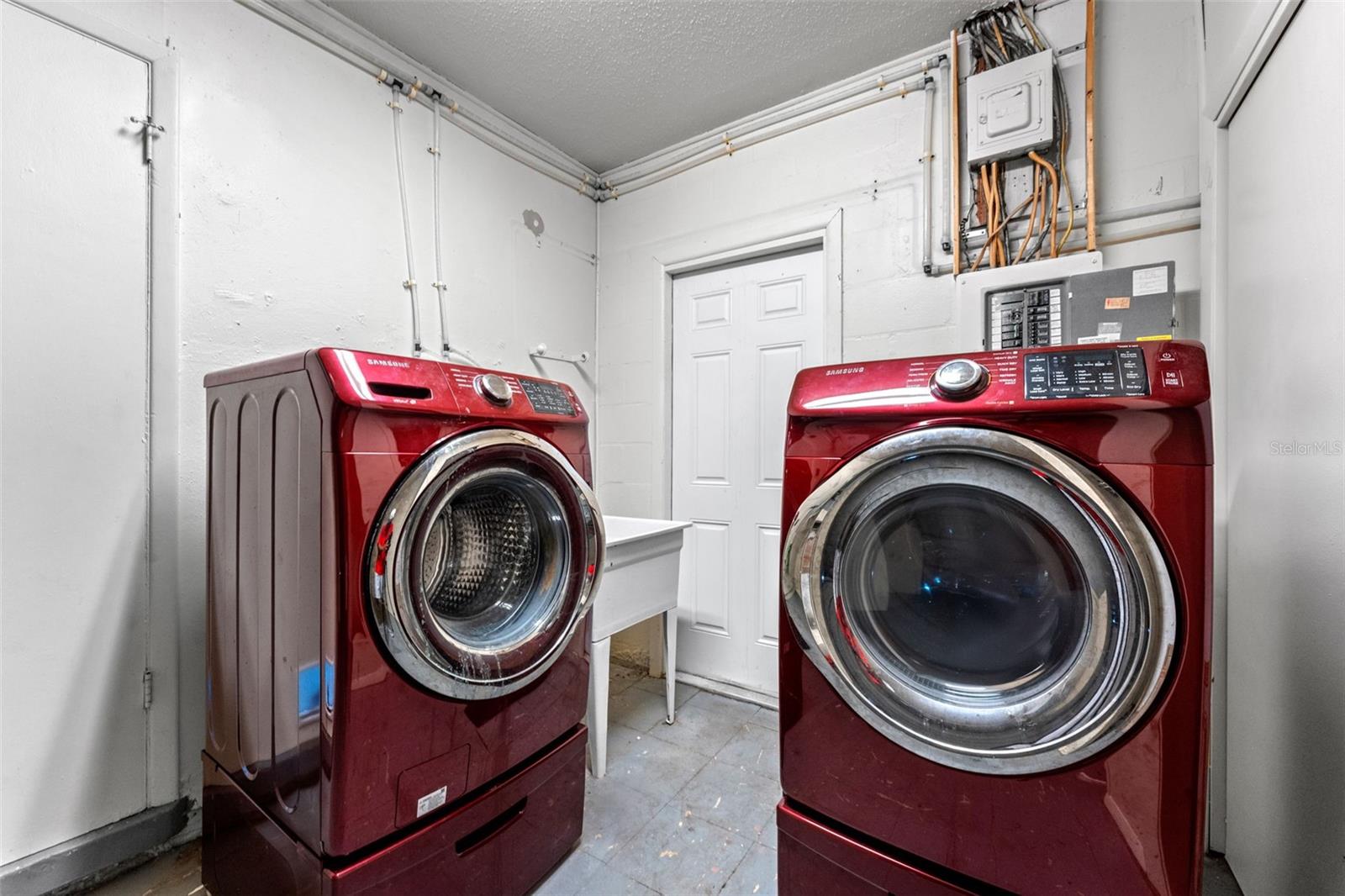 Image 25 of 37 For 1358 Tuscola Street