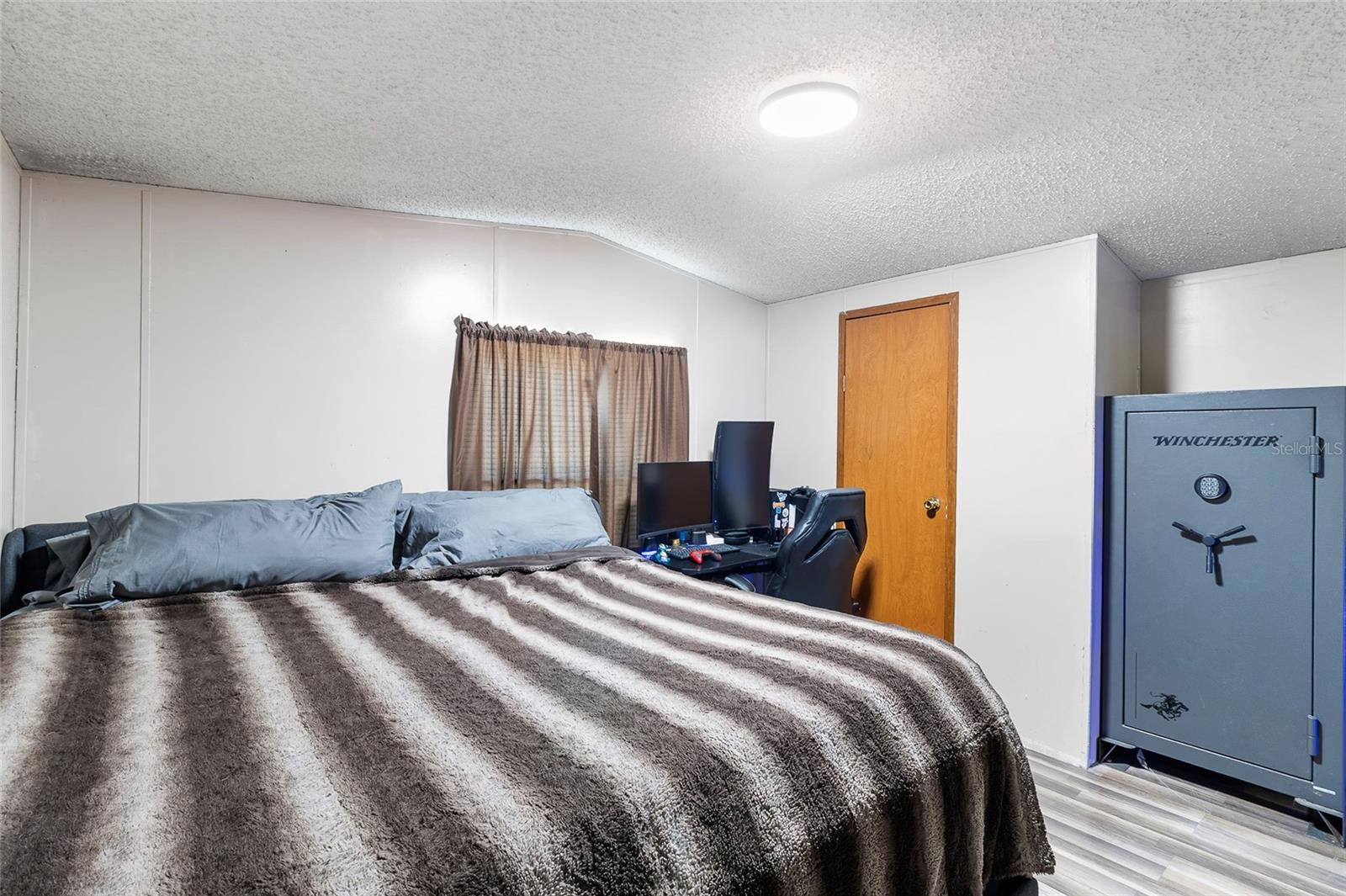 Image 13 of 35 For 18155 Nelson Road