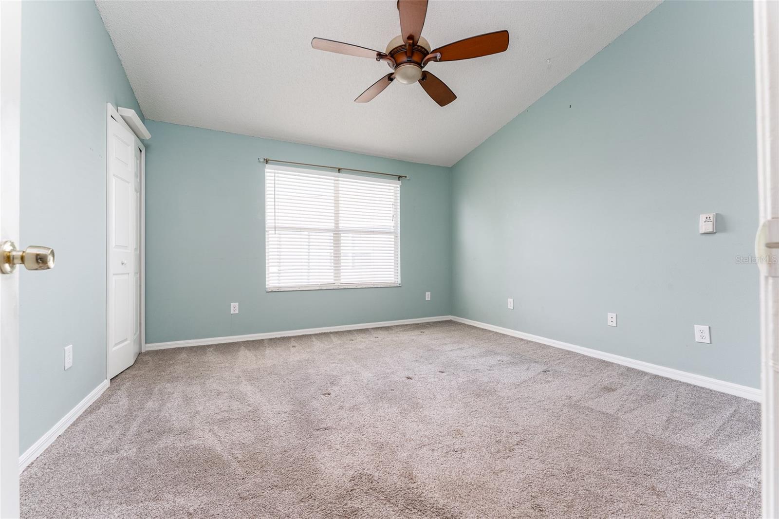 Image 18 of 31 For 10423 Heron Lake Drive