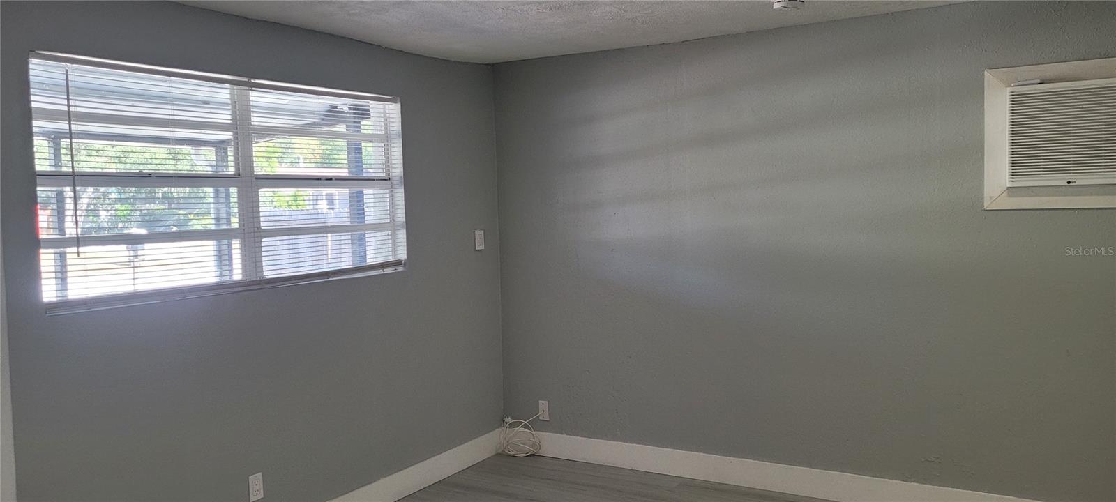 Image 13 of 27 For 1405 Castleworks Lane