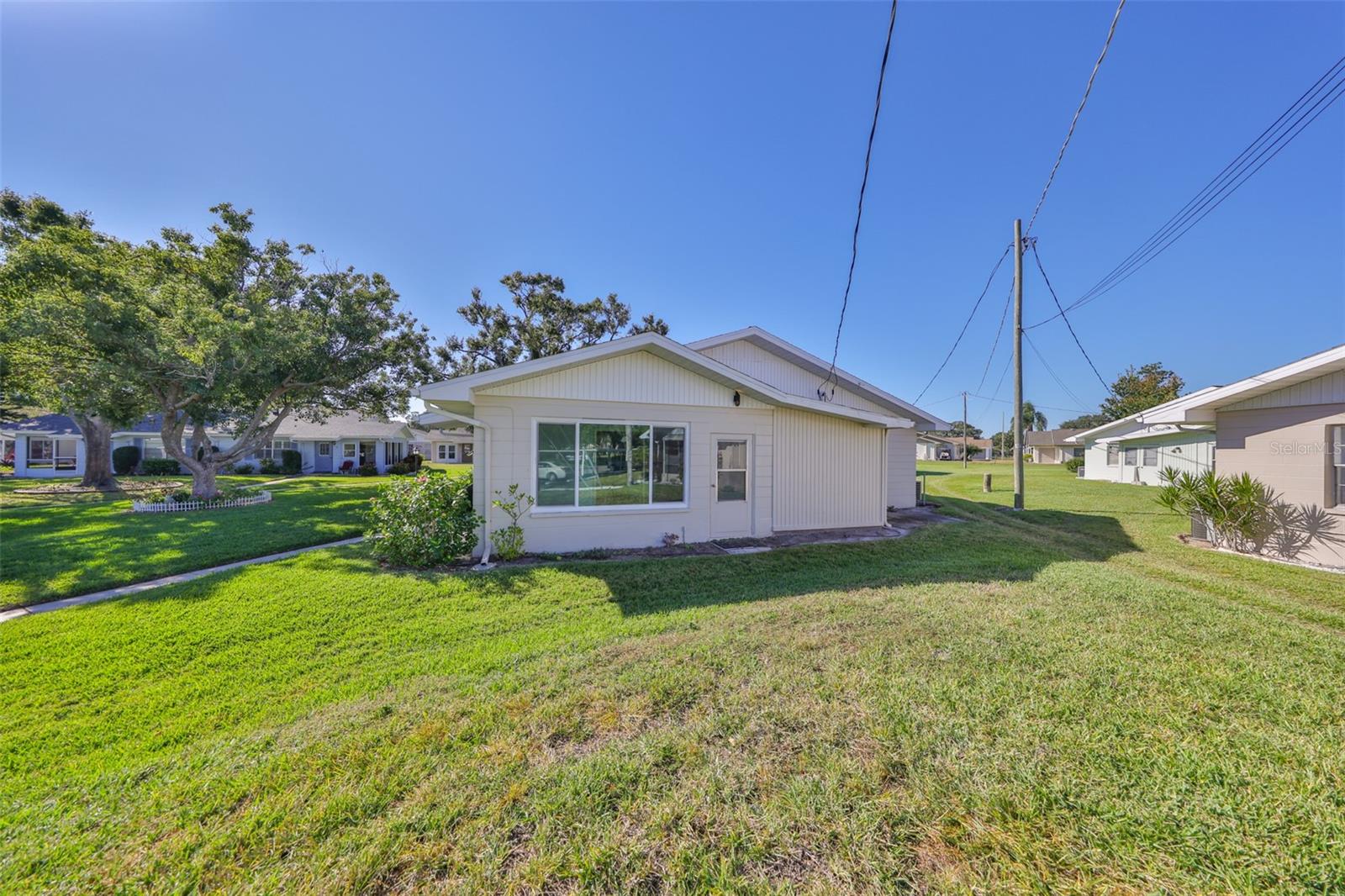 Image 23 of 37 For 1902 Dandridge Street 20