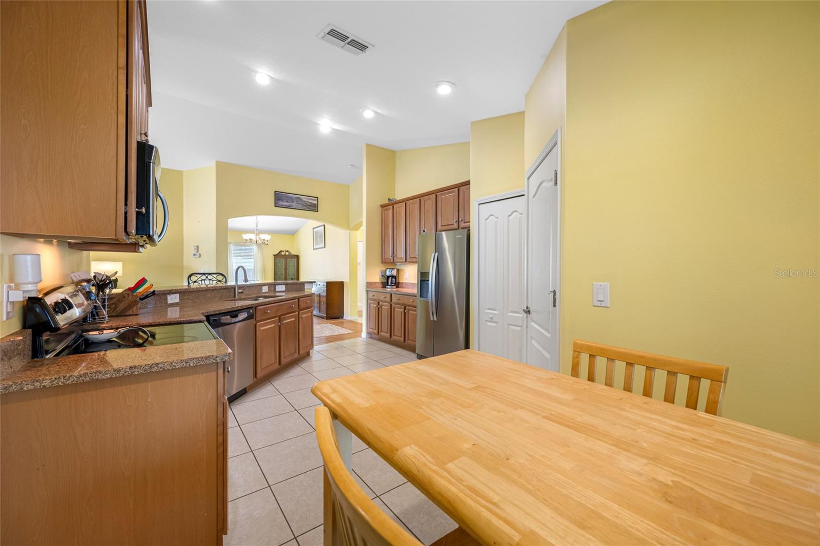 Image 16 of 69 For 13730 Royston Bend