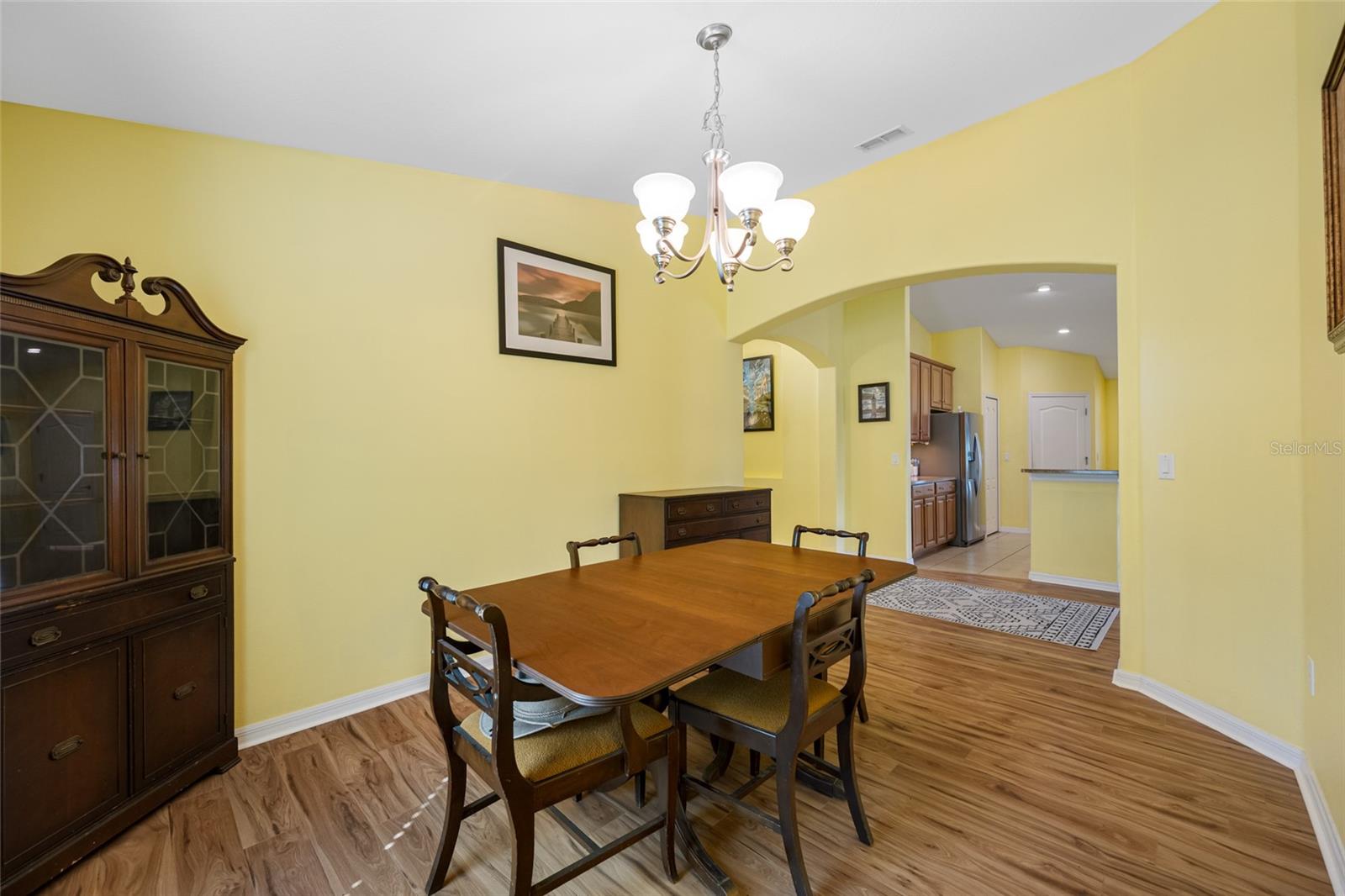 Image 20 of 69 For 13730 Royston Bend