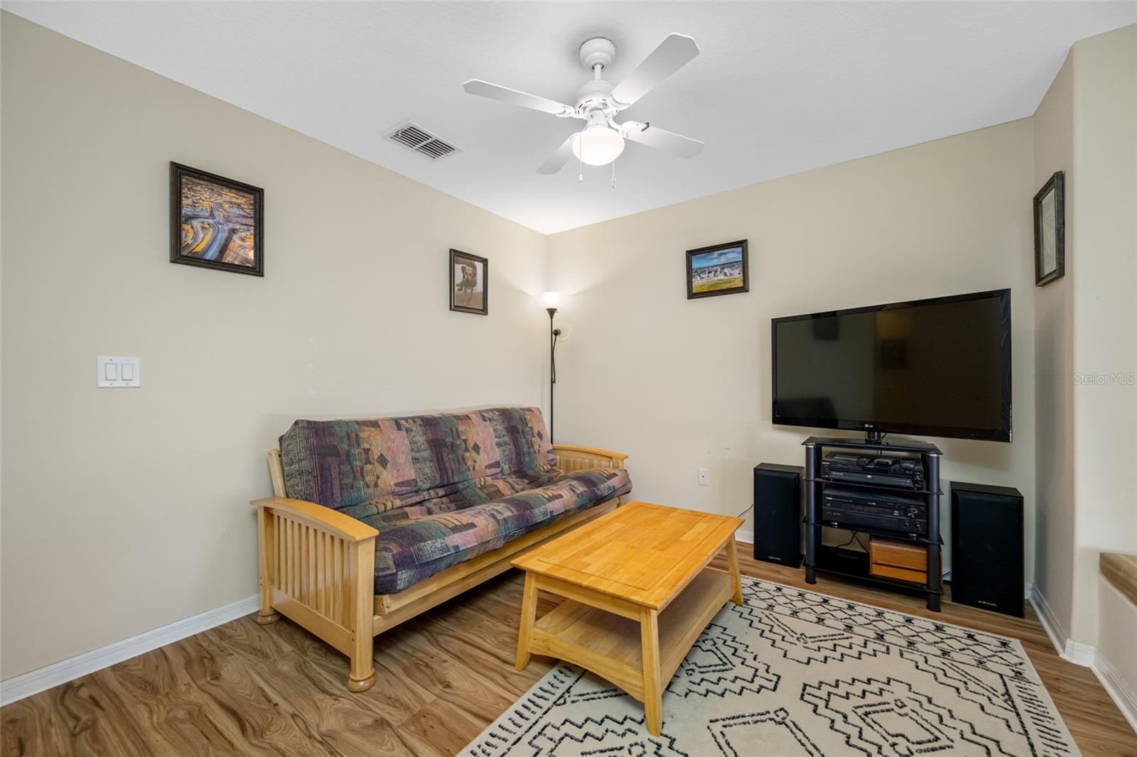 Image 31 of 69 For 13730 Royston Bend