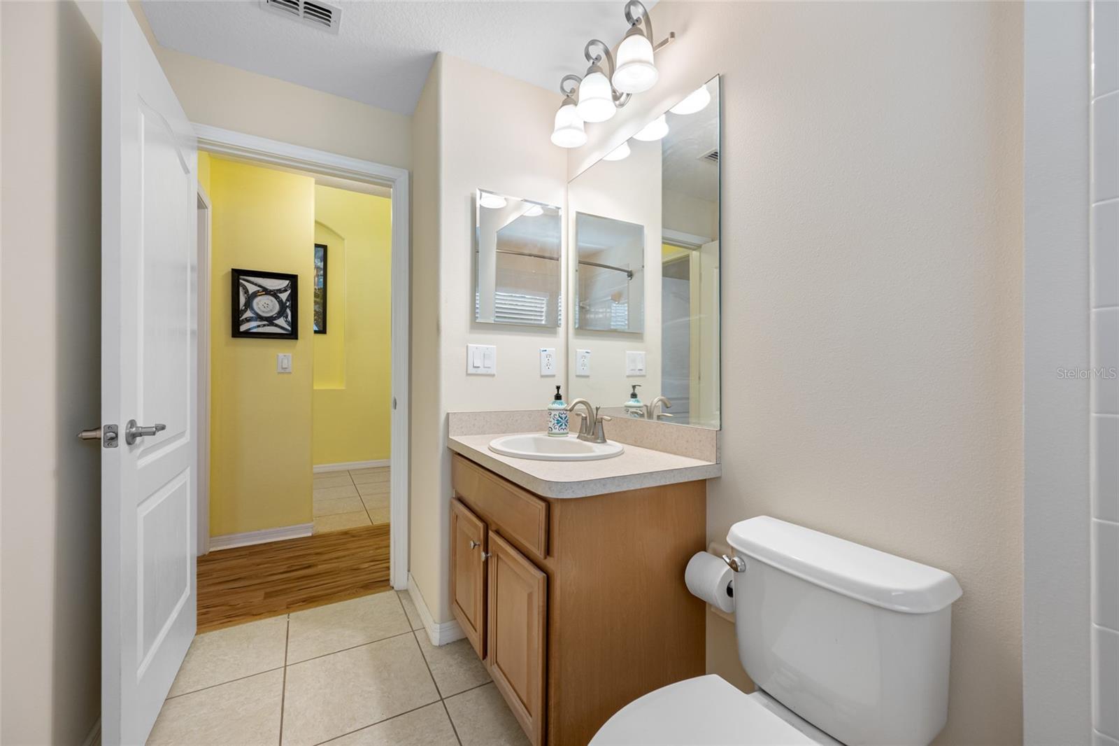 Image 34 of 69 For 13730 Royston Bend