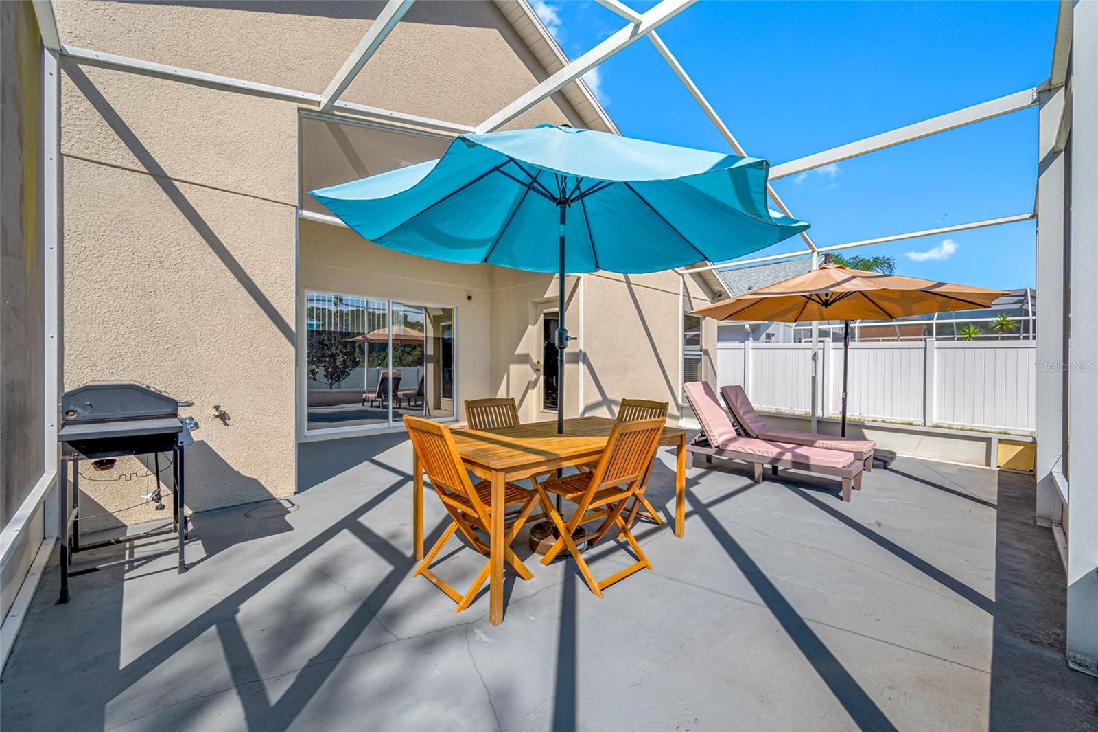 Image 43 of 69 For 13730 Royston Bend