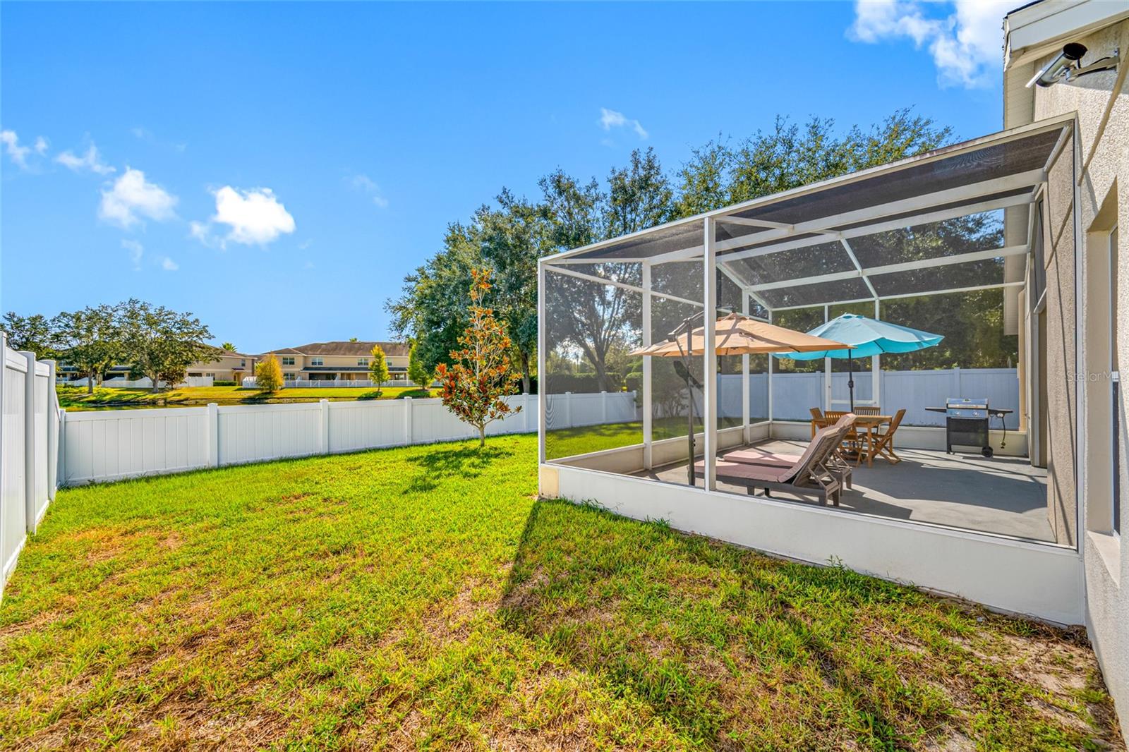 Image 49 of 69 For 13730 Royston Bend