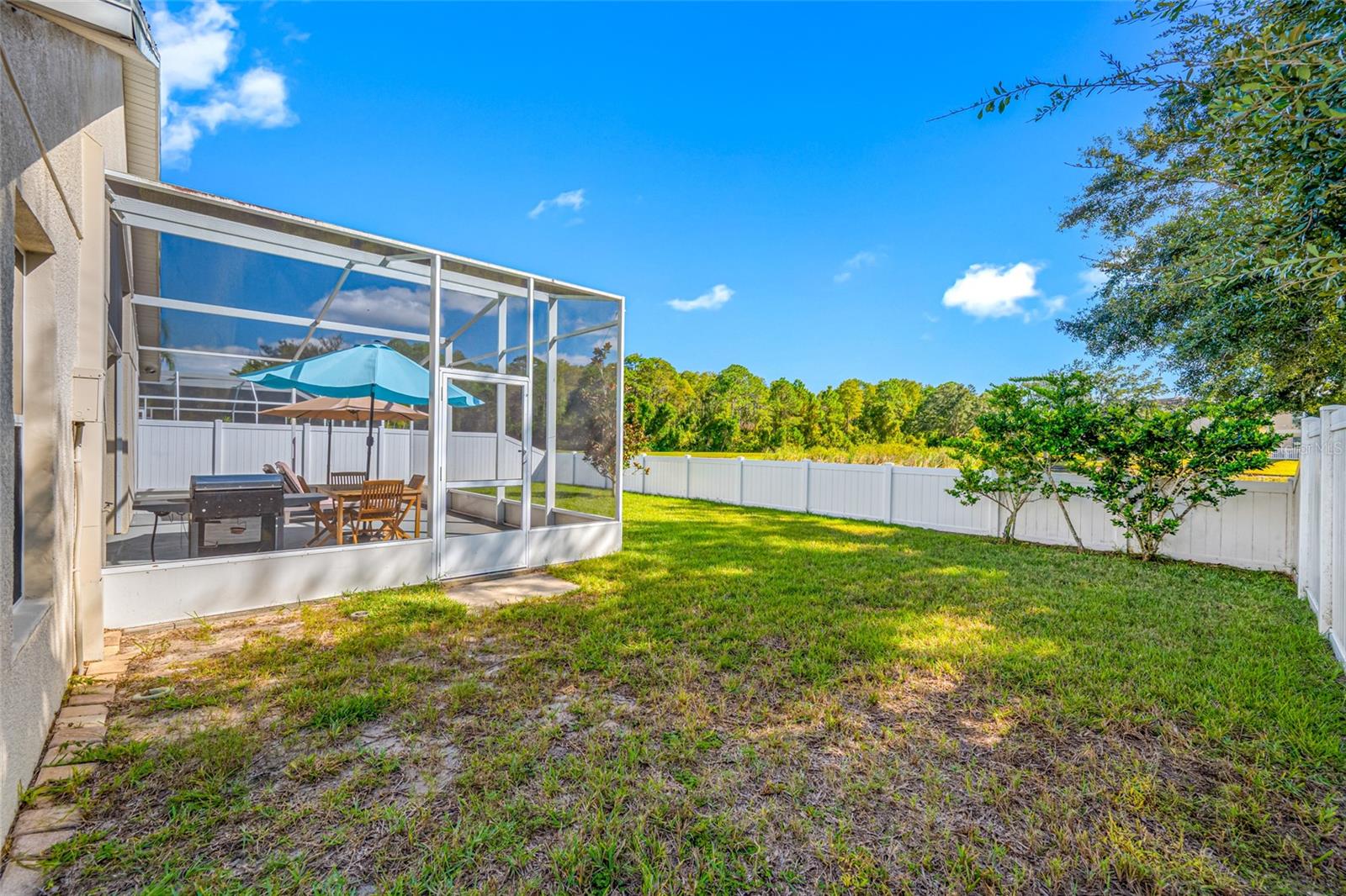 Image 50 of 69 For 13730 Royston Bend