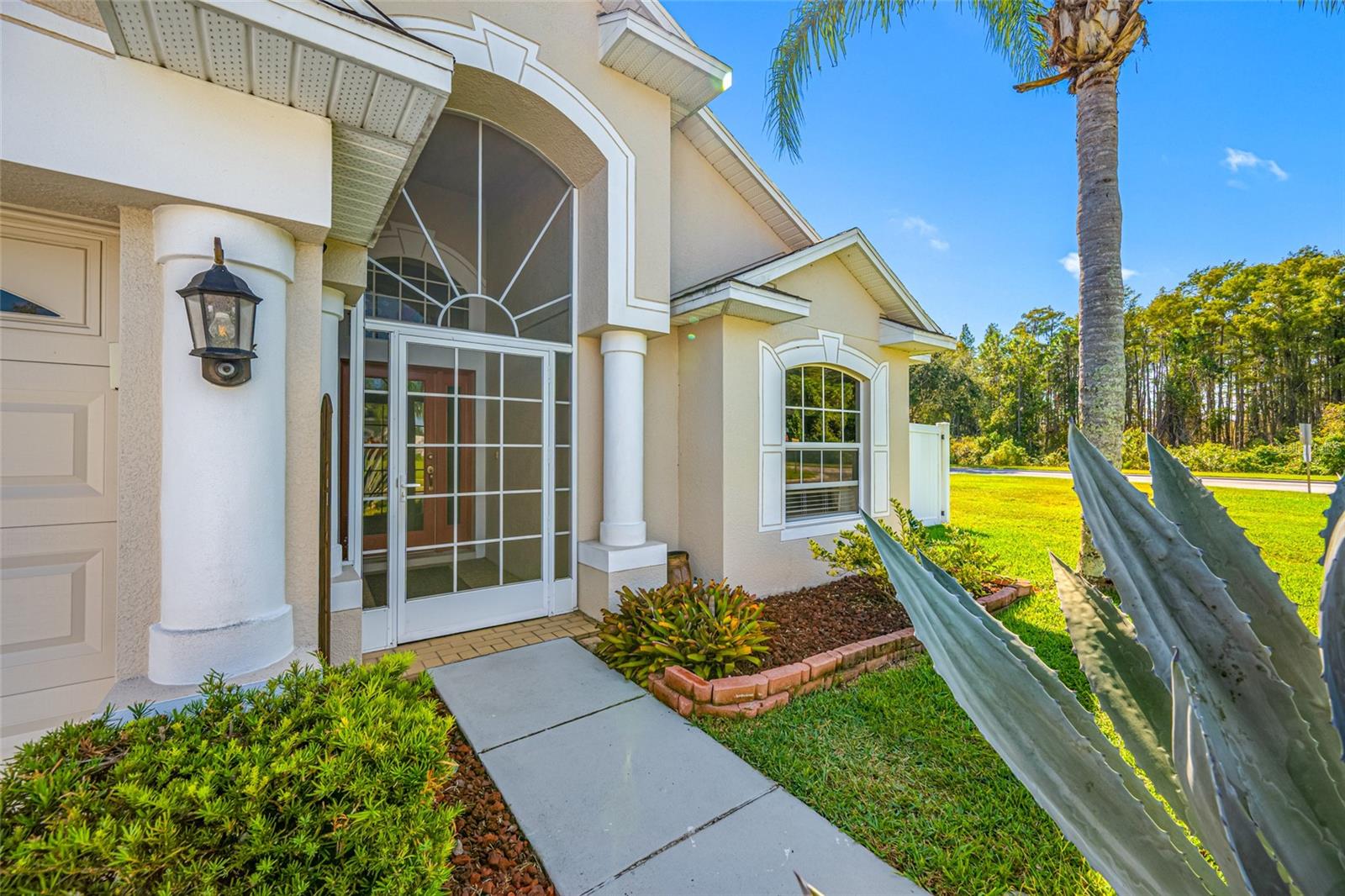 Image 6 of 69 For 13730 Royston Bend