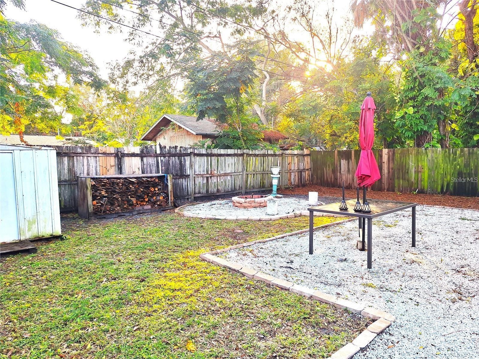 Image 20 of 29 For 6886 49th Avenue N