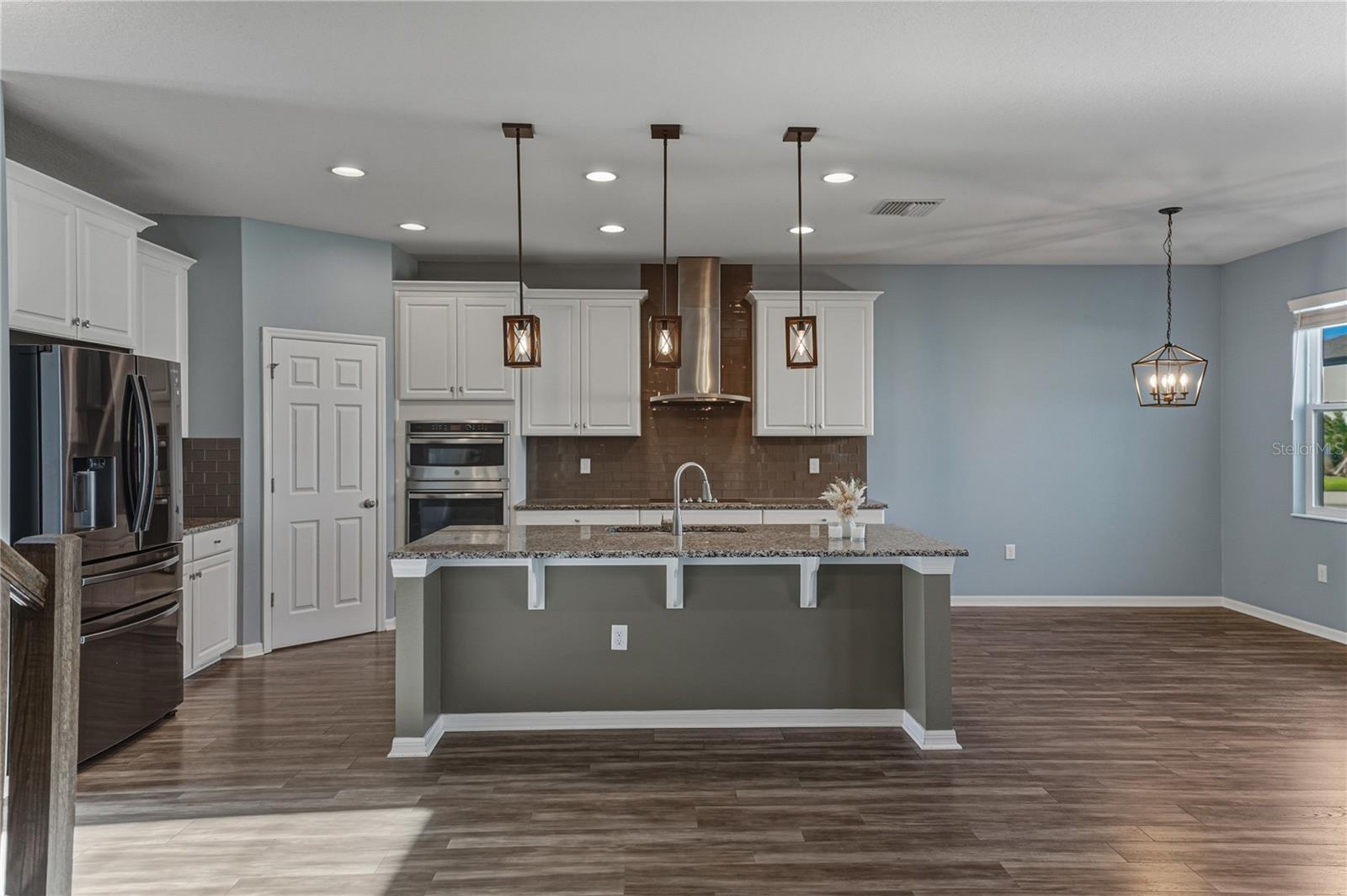 Image 11 of 76 For 7628 Surf Reed Way