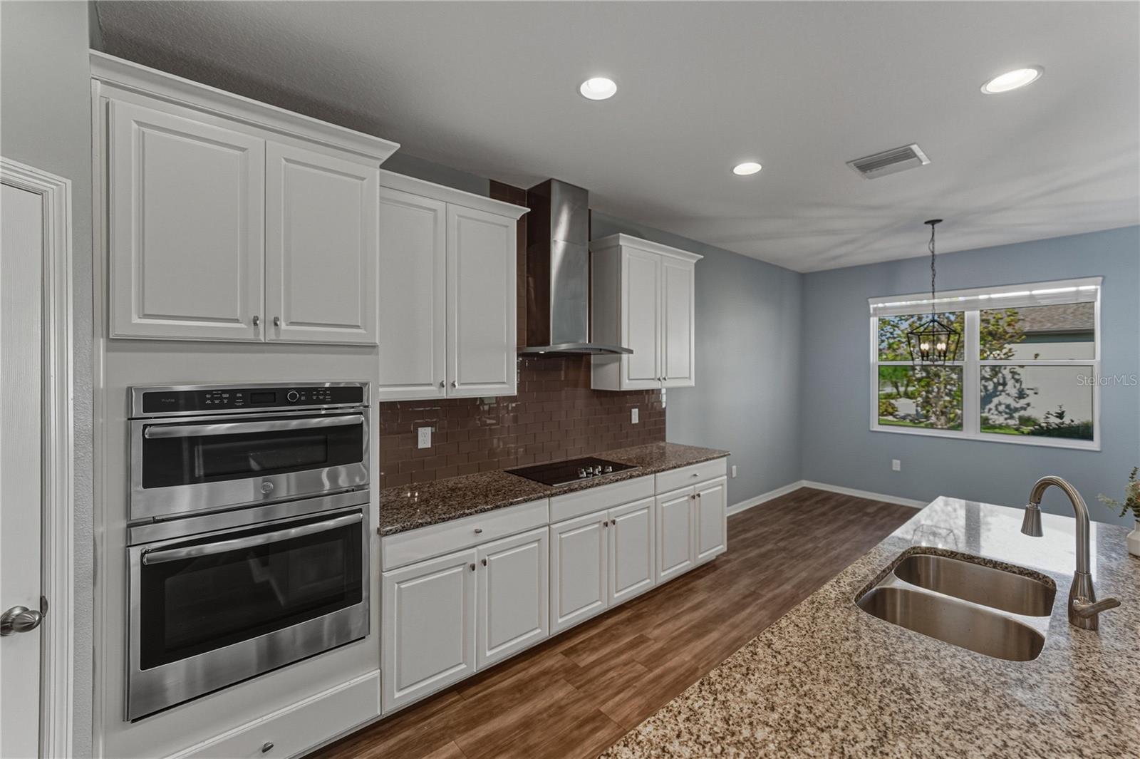 Image 14 of 76 For 7628 Surf Reed Way