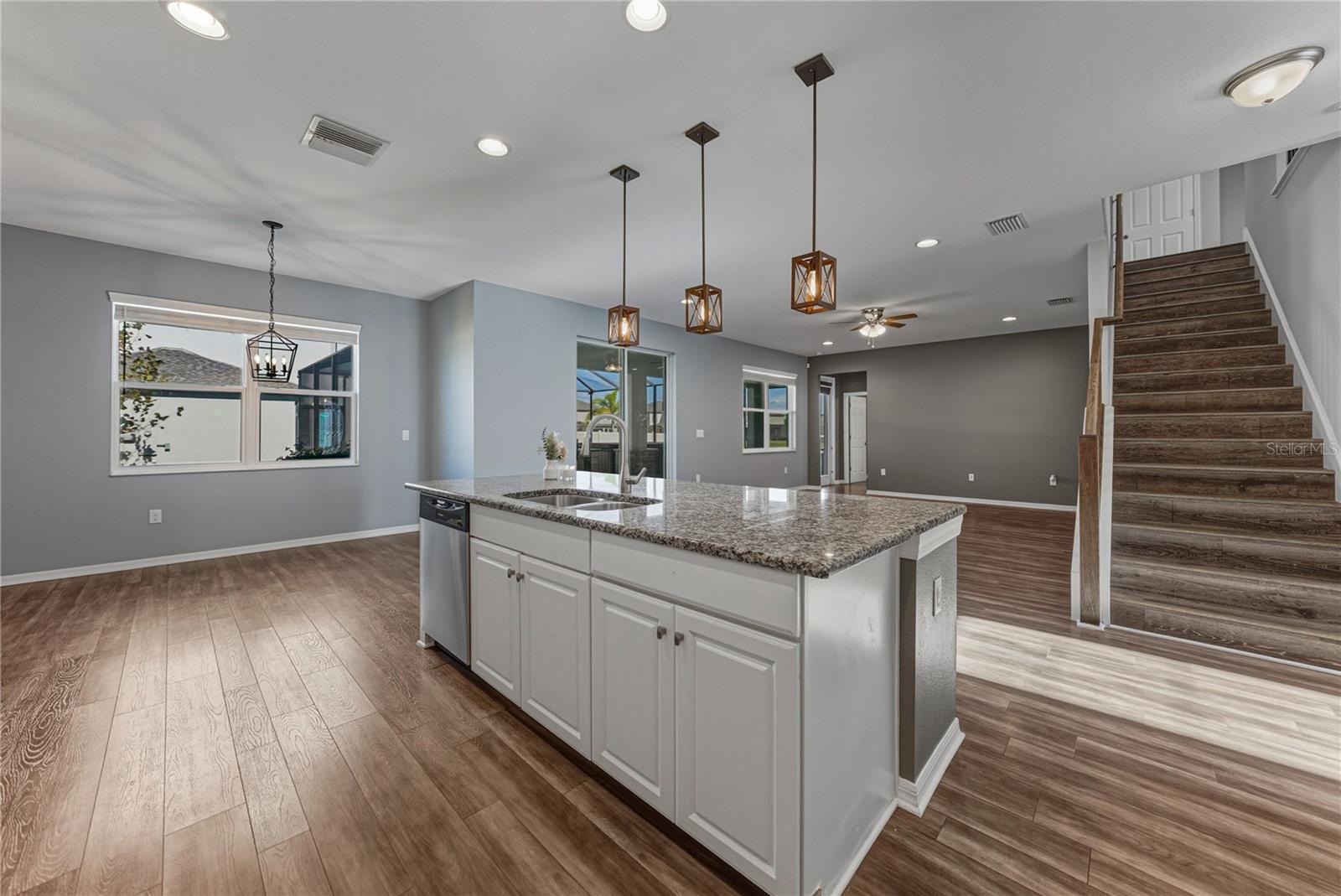 Image 17 of 76 For 7628 Surf Reed Way