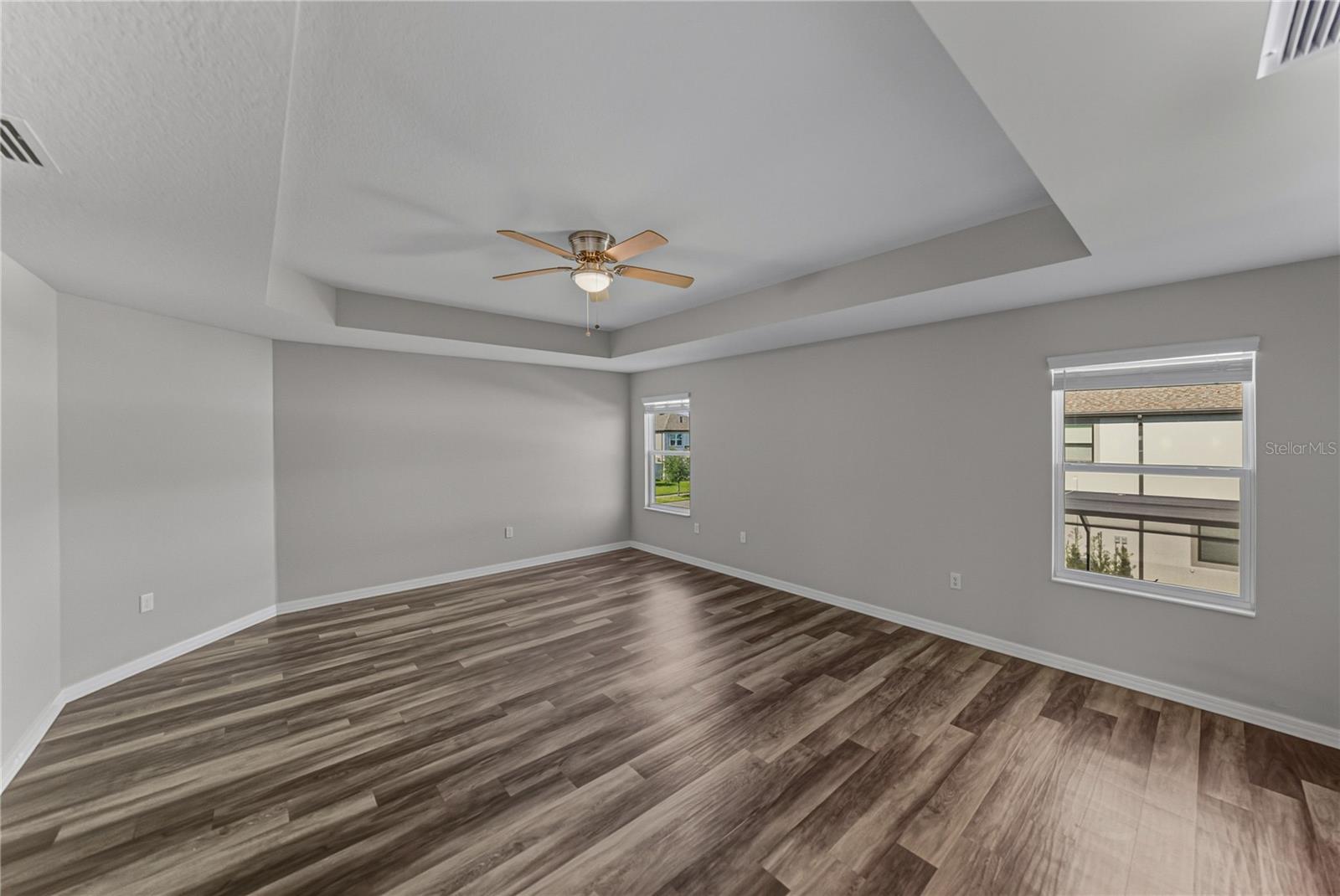 Image 31 of 76 For 7628 Surf Reed Way