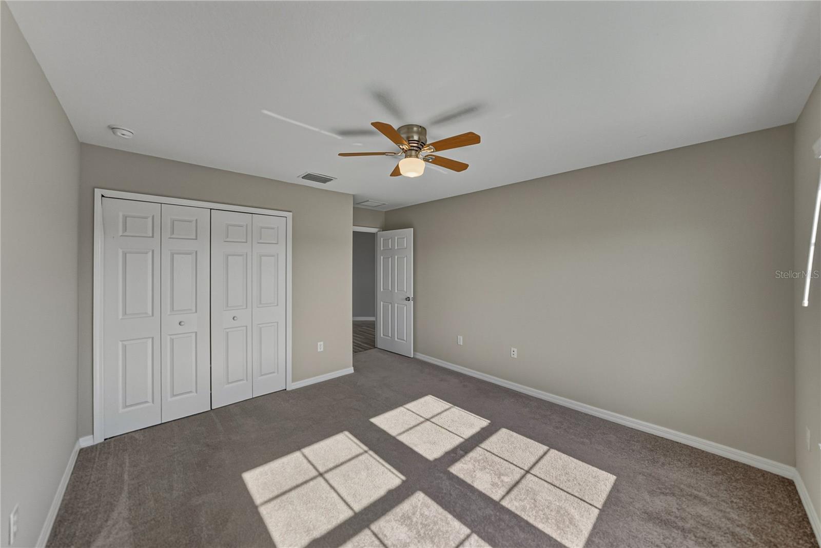 Image 43 of 76 For 7628 Surf Reed Way