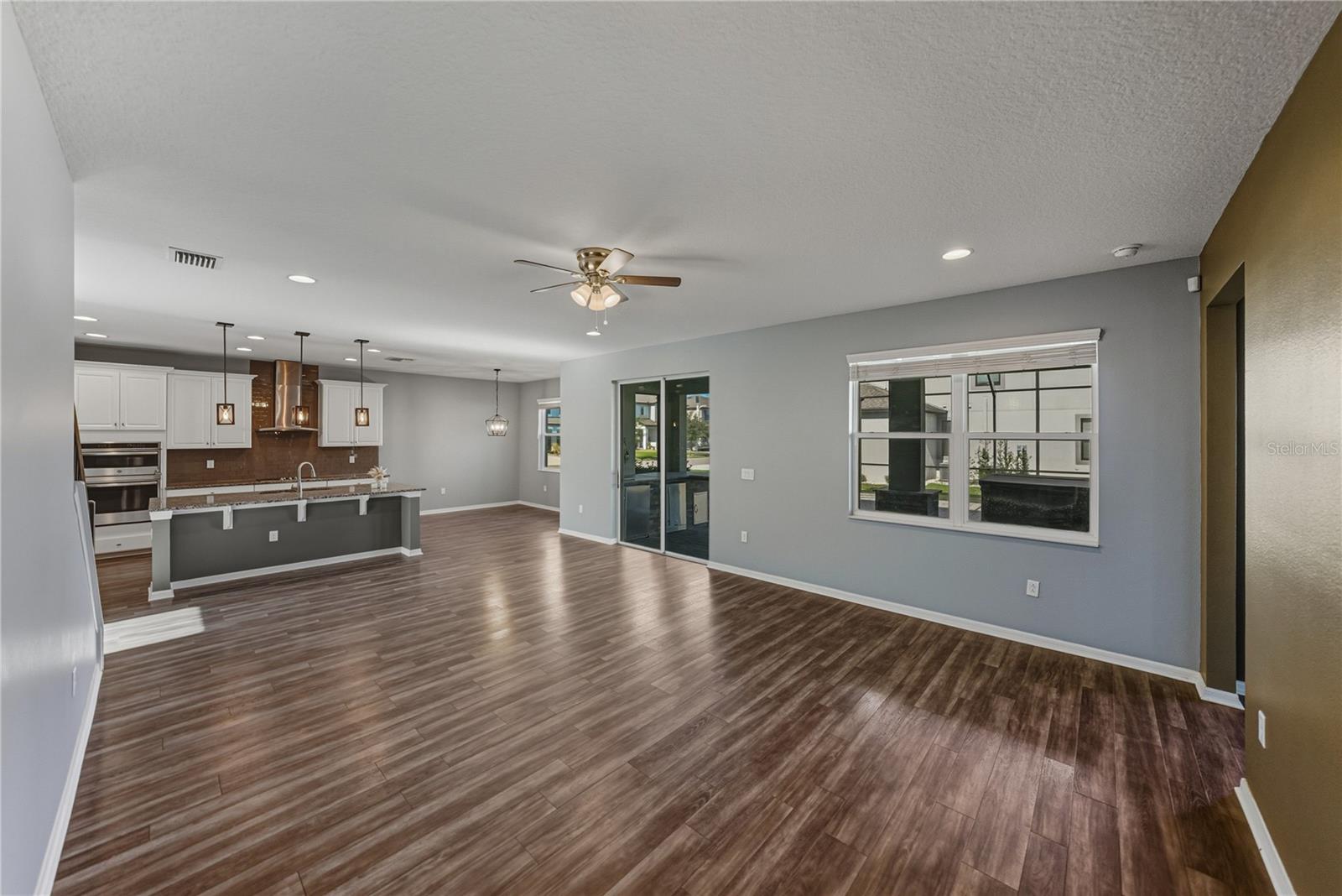 Image 9 of 76 For 7628 Surf Reed Way