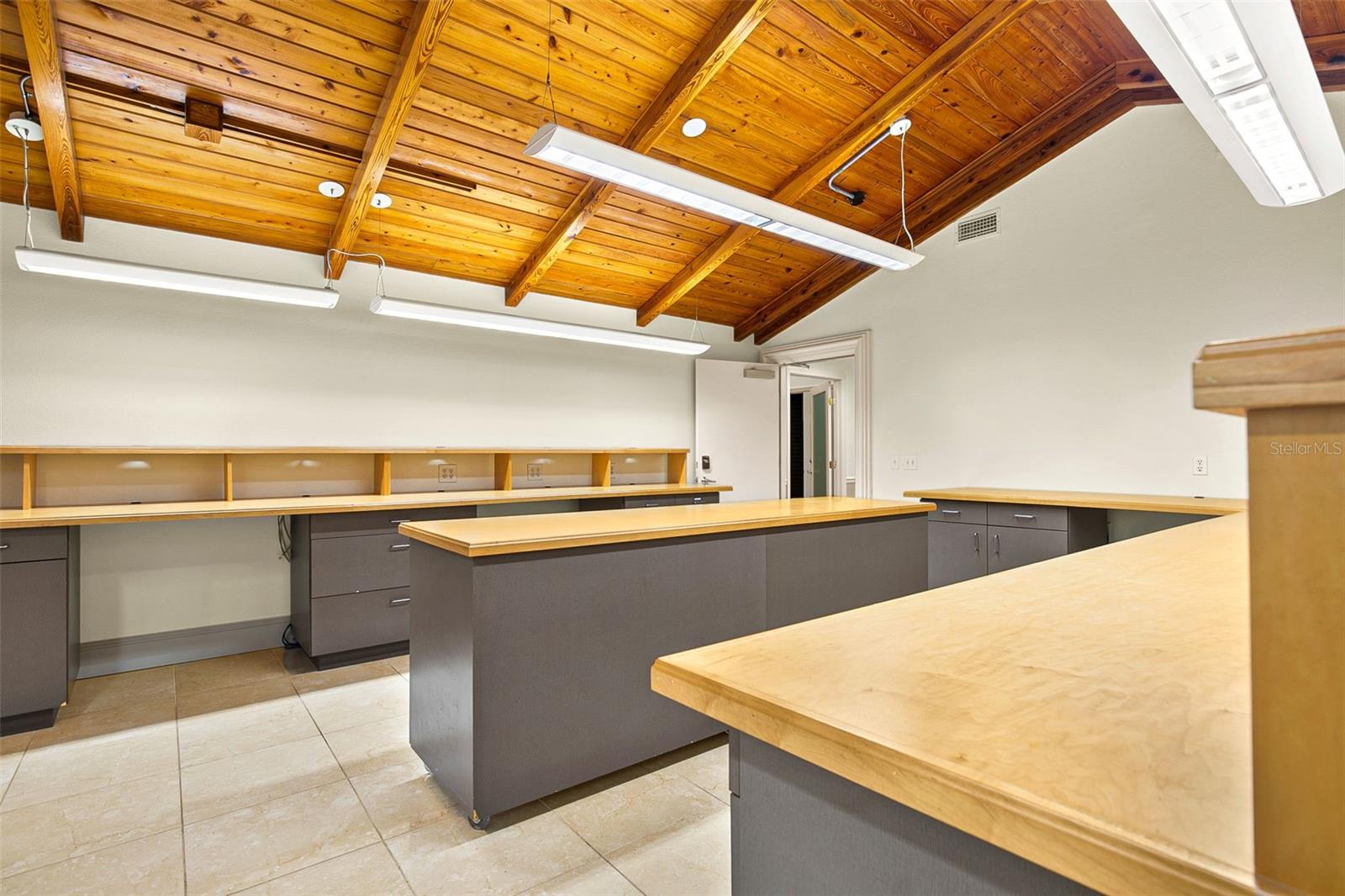 Image 38 of 65 For 525 8th Street W