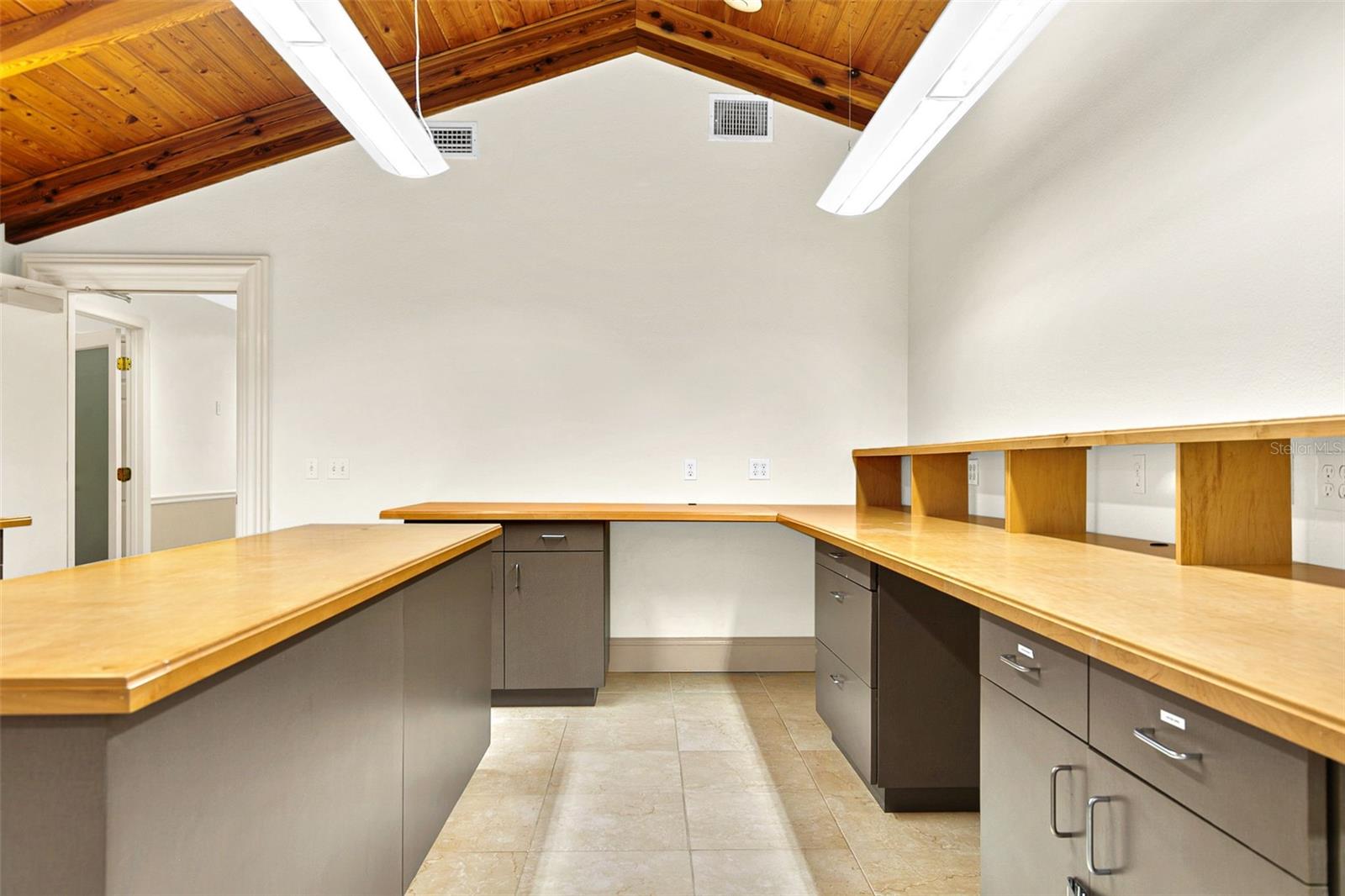 Image 39 of 65 For 525 8th Street W