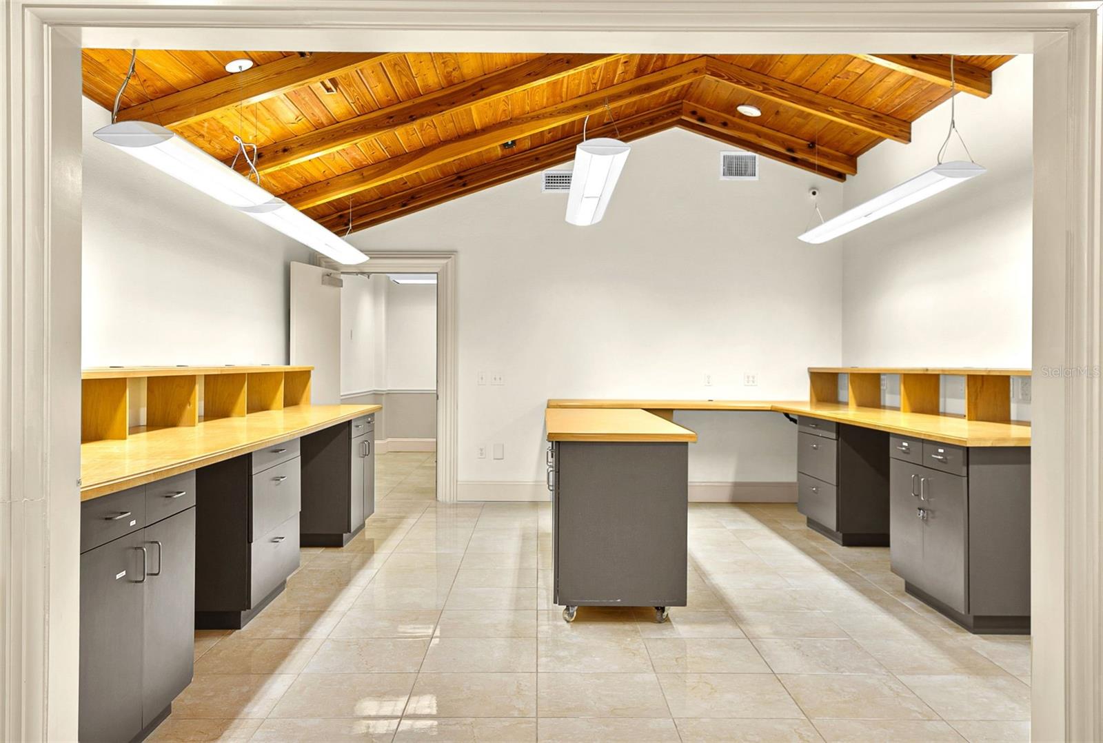 Image 42 of 65 For 525 8th Street W