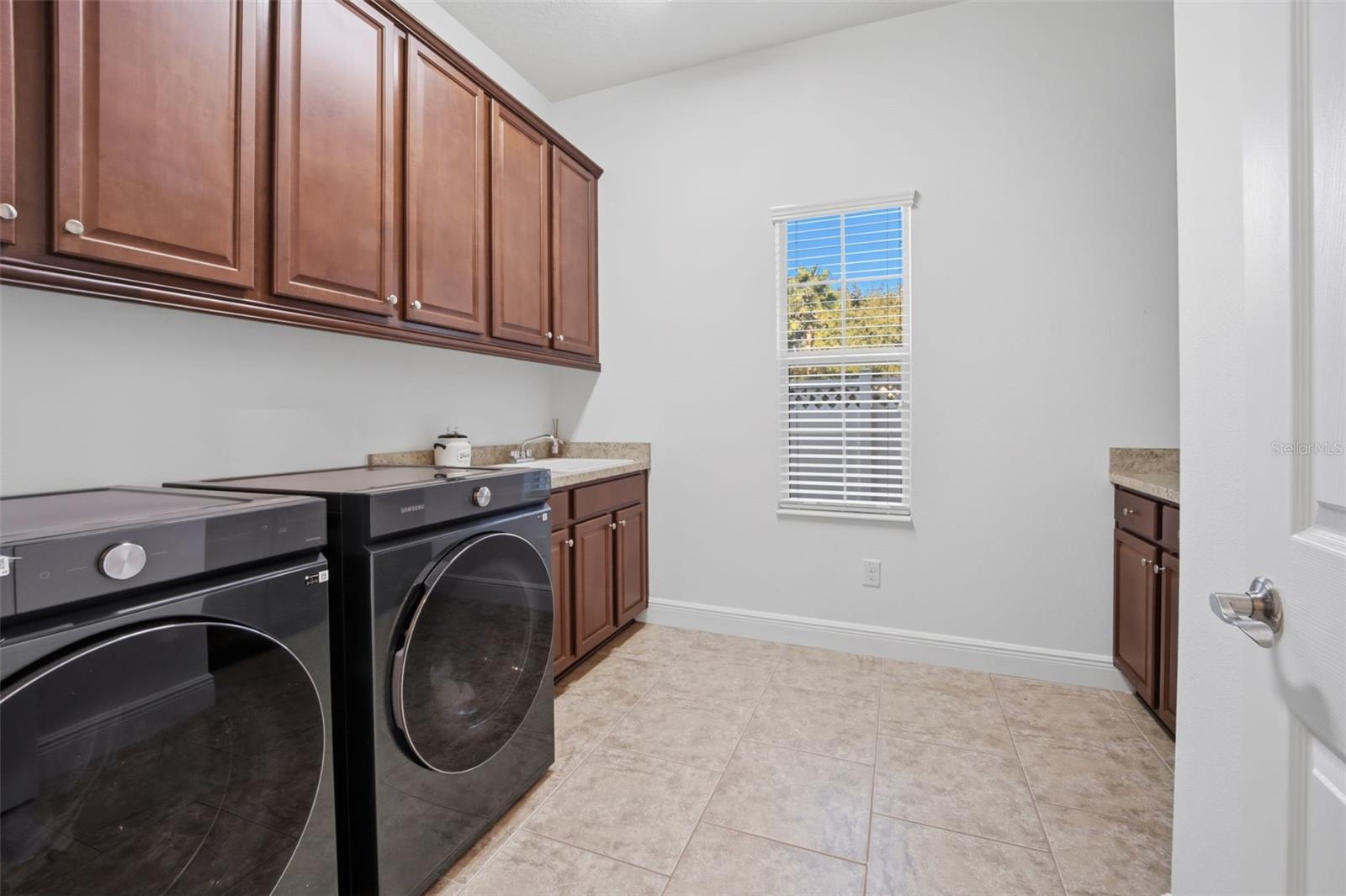 Image 51 of 57 For 3243 Watermark Drive