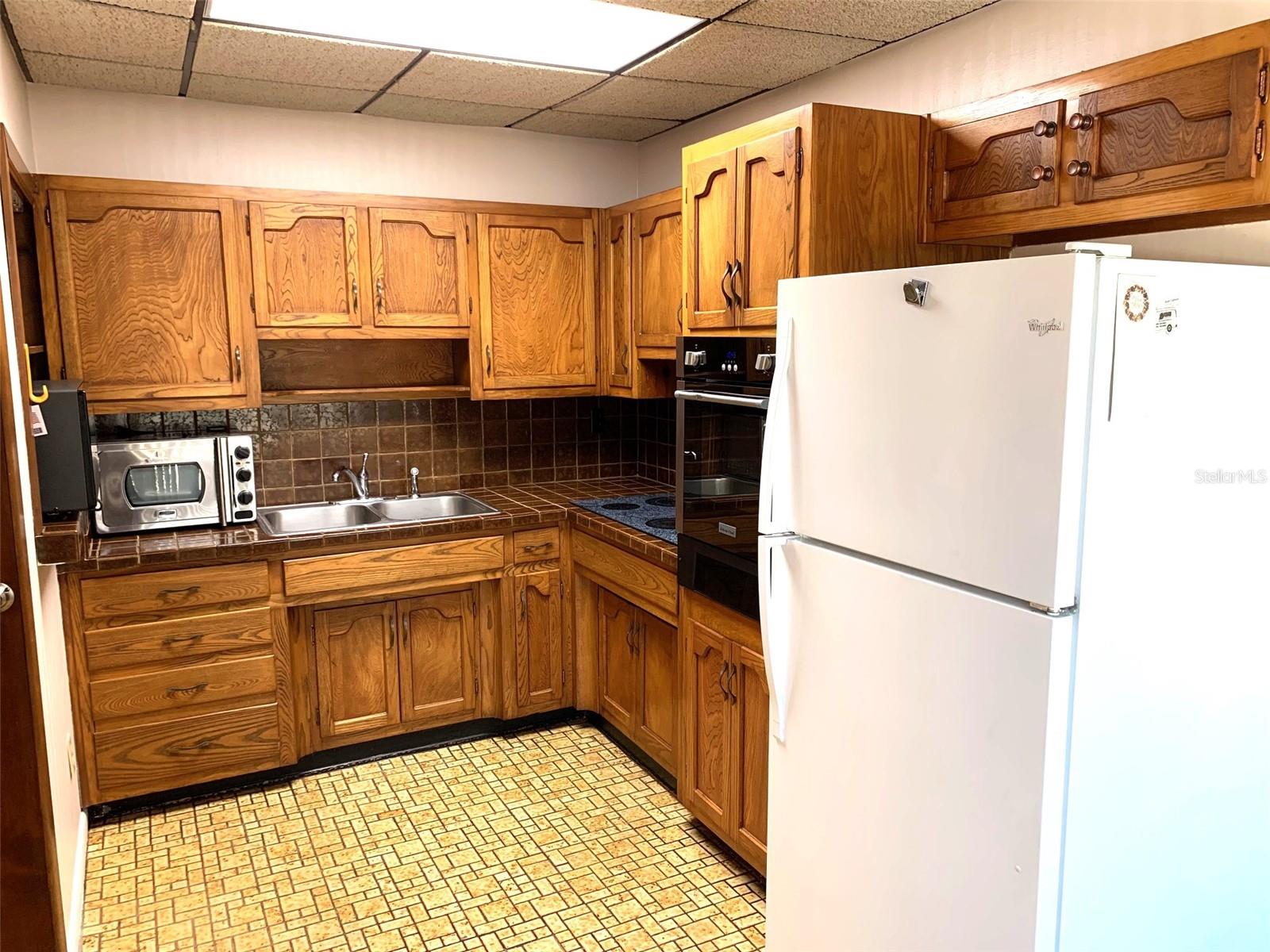 Image 6 of 29 For 712 116th Avenue