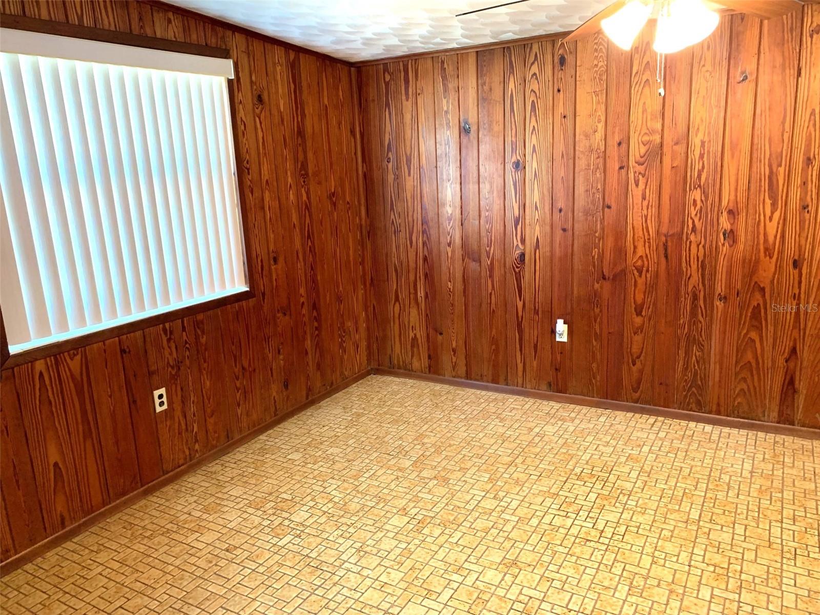 Image 8 of 29 For 712 116th Avenue